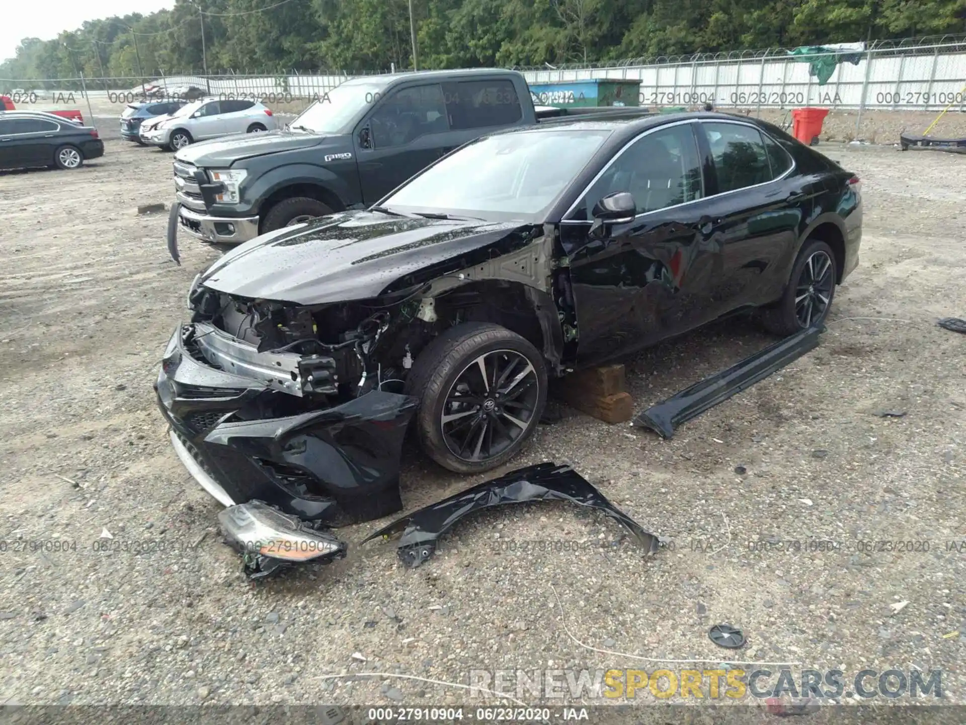 2 Photograph of a damaged car 4T1B61HK9KU780607 TOYOTA CAMRY 2019