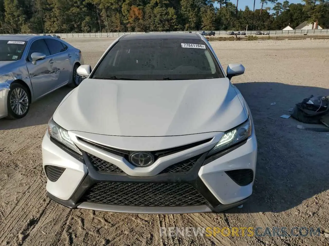 5 Photograph of a damaged car 4T1B61HK9KU794944 TOYOTA CAMRY 2019