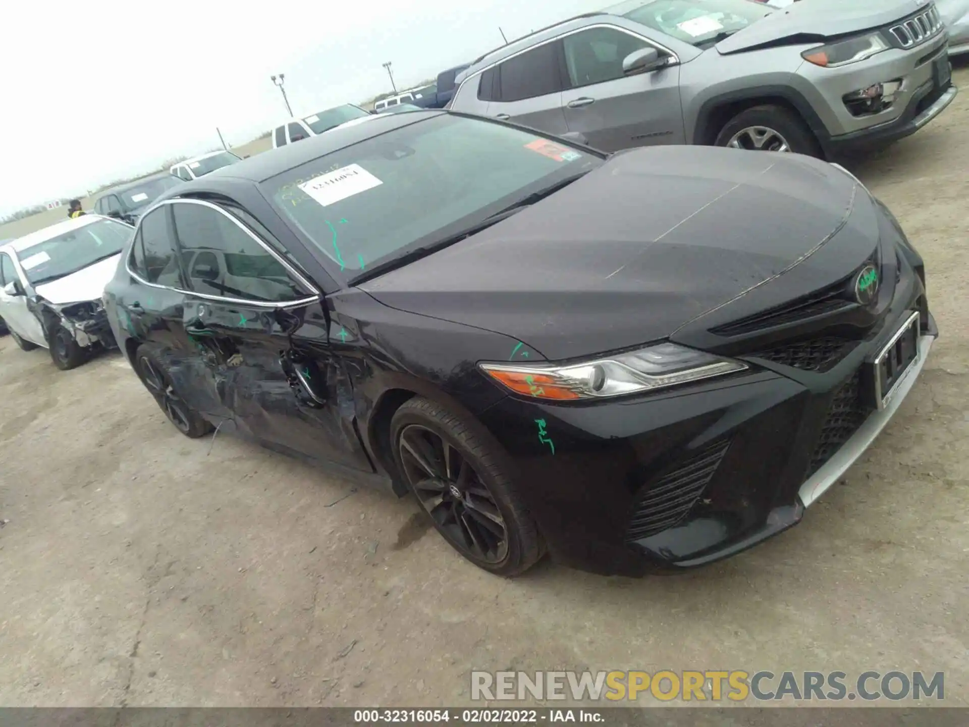 1 Photograph of a damaged car 4T1B61HK9KU813315 TOYOTA CAMRY 2019