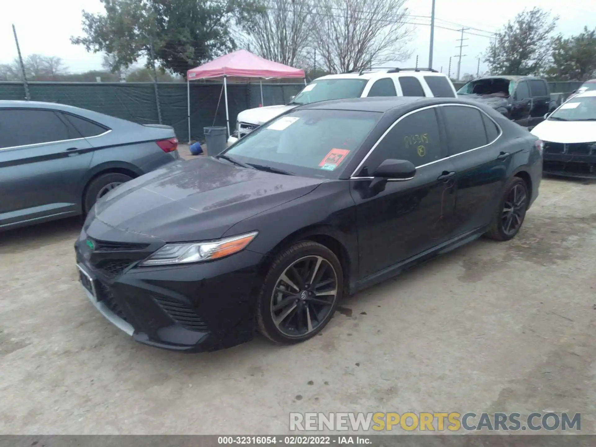 2 Photograph of a damaged car 4T1B61HK9KU813315 TOYOTA CAMRY 2019