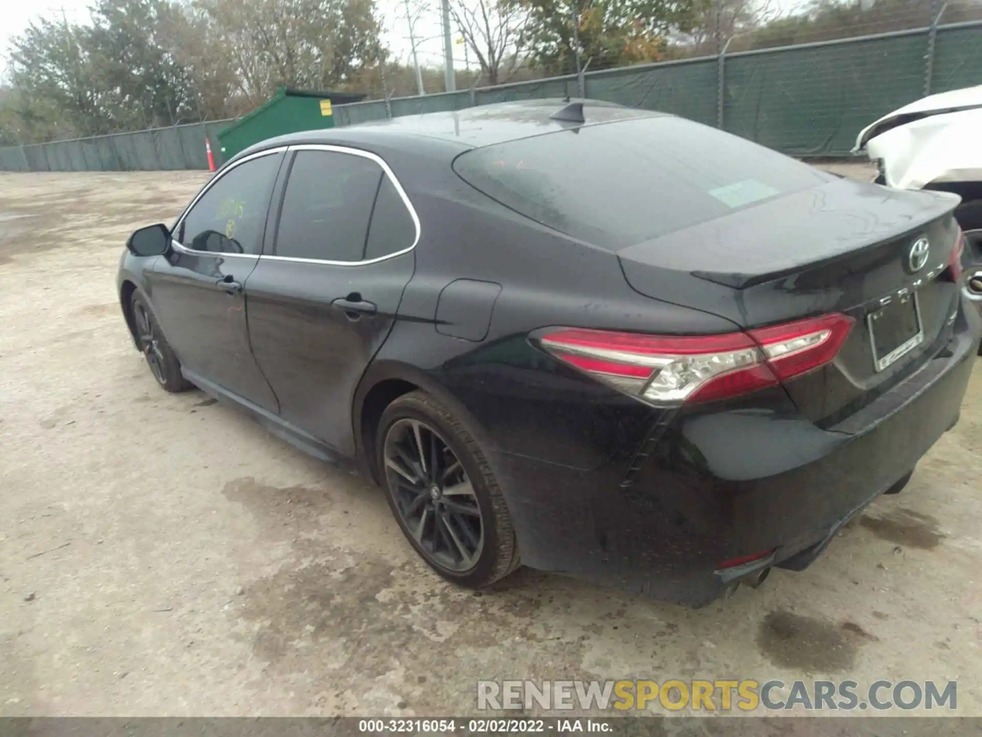 3 Photograph of a damaged car 4T1B61HK9KU813315 TOYOTA CAMRY 2019