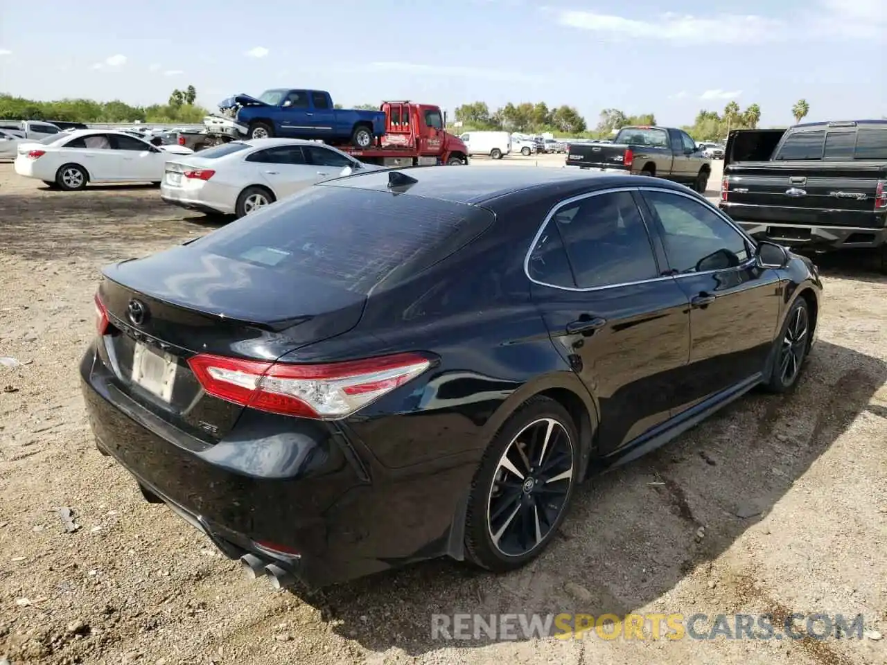 4 Photograph of a damaged car 4T1B61HK9KU823035 TOYOTA CAMRY 2019