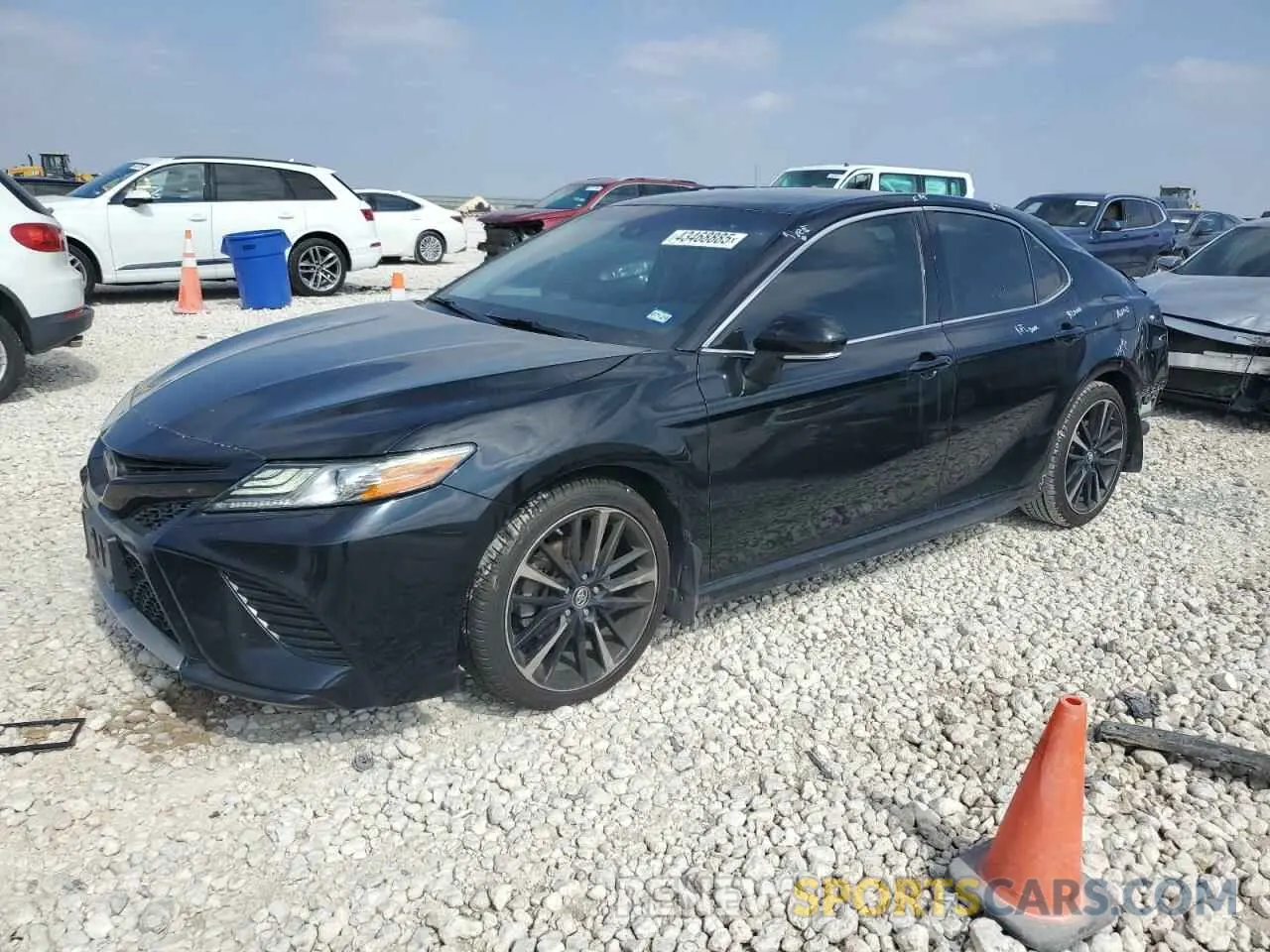 1 Photograph of a damaged car 4T1B61HK9KU825030 TOYOTA CAMRY 2019