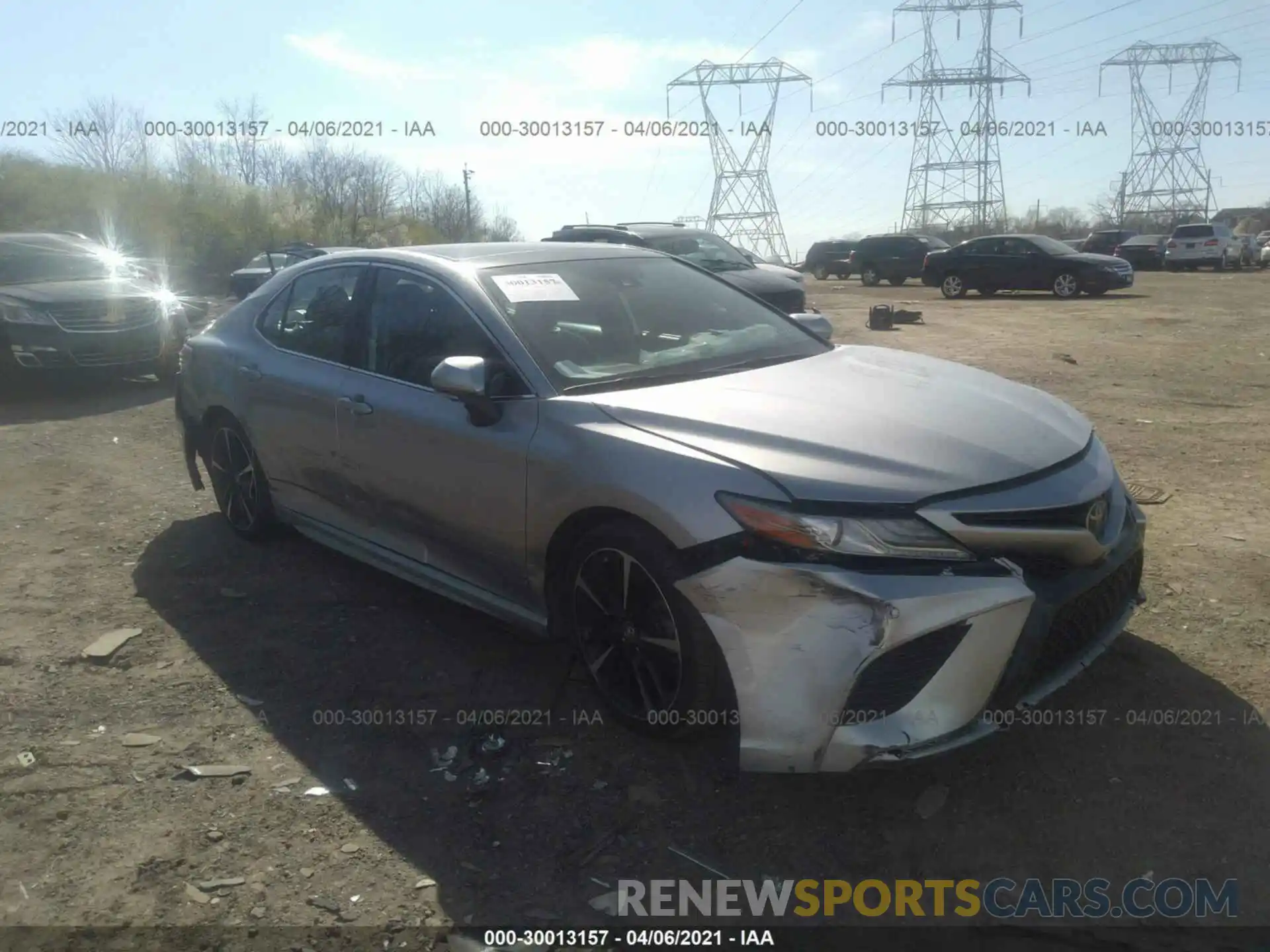 1 Photograph of a damaged car 4T1B61HK9KU828297 TOYOTA CAMRY 2019