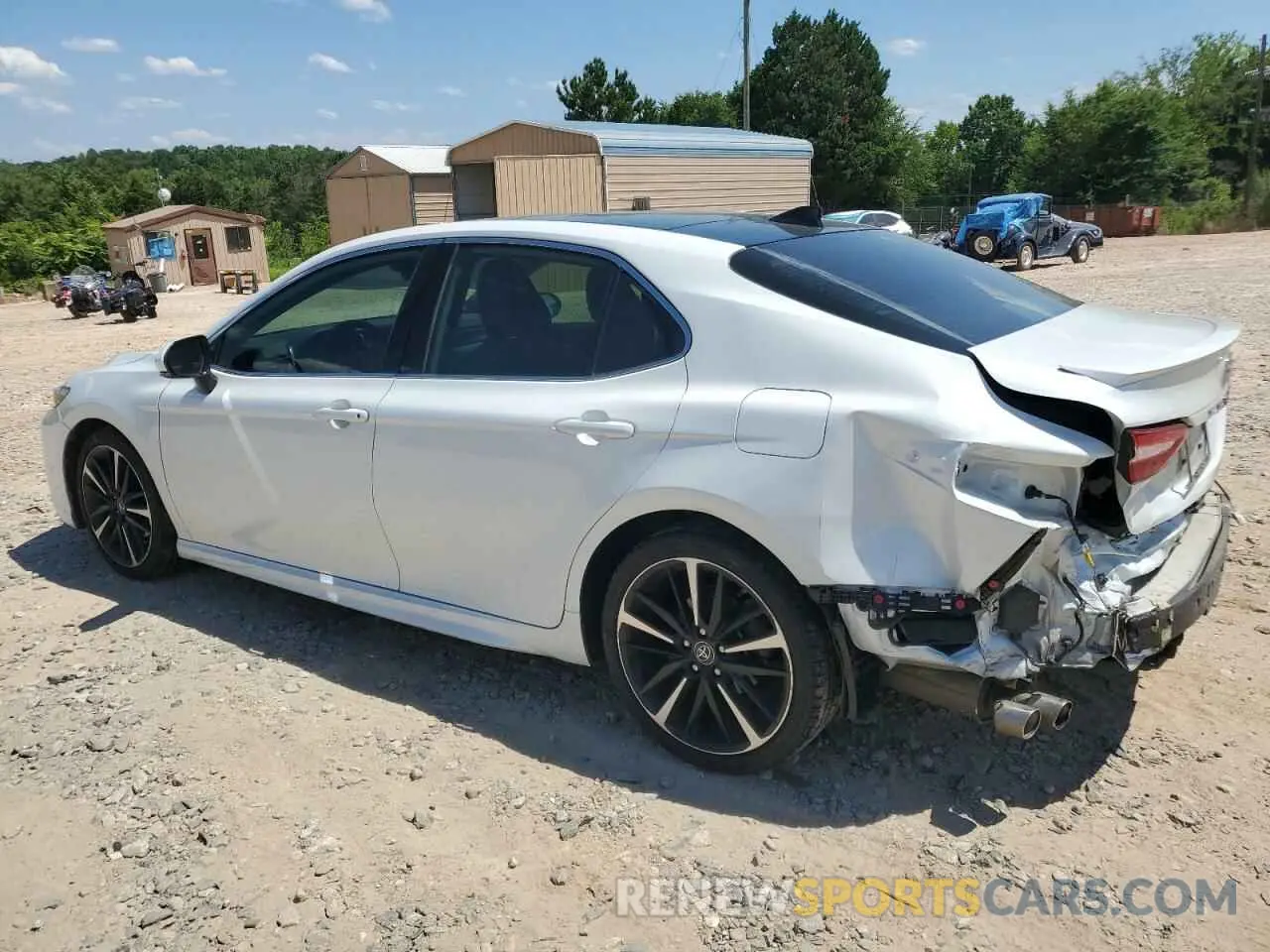 2 Photograph of a damaged car 4T1B61HK9KU829174 TOYOTA CAMRY 2019