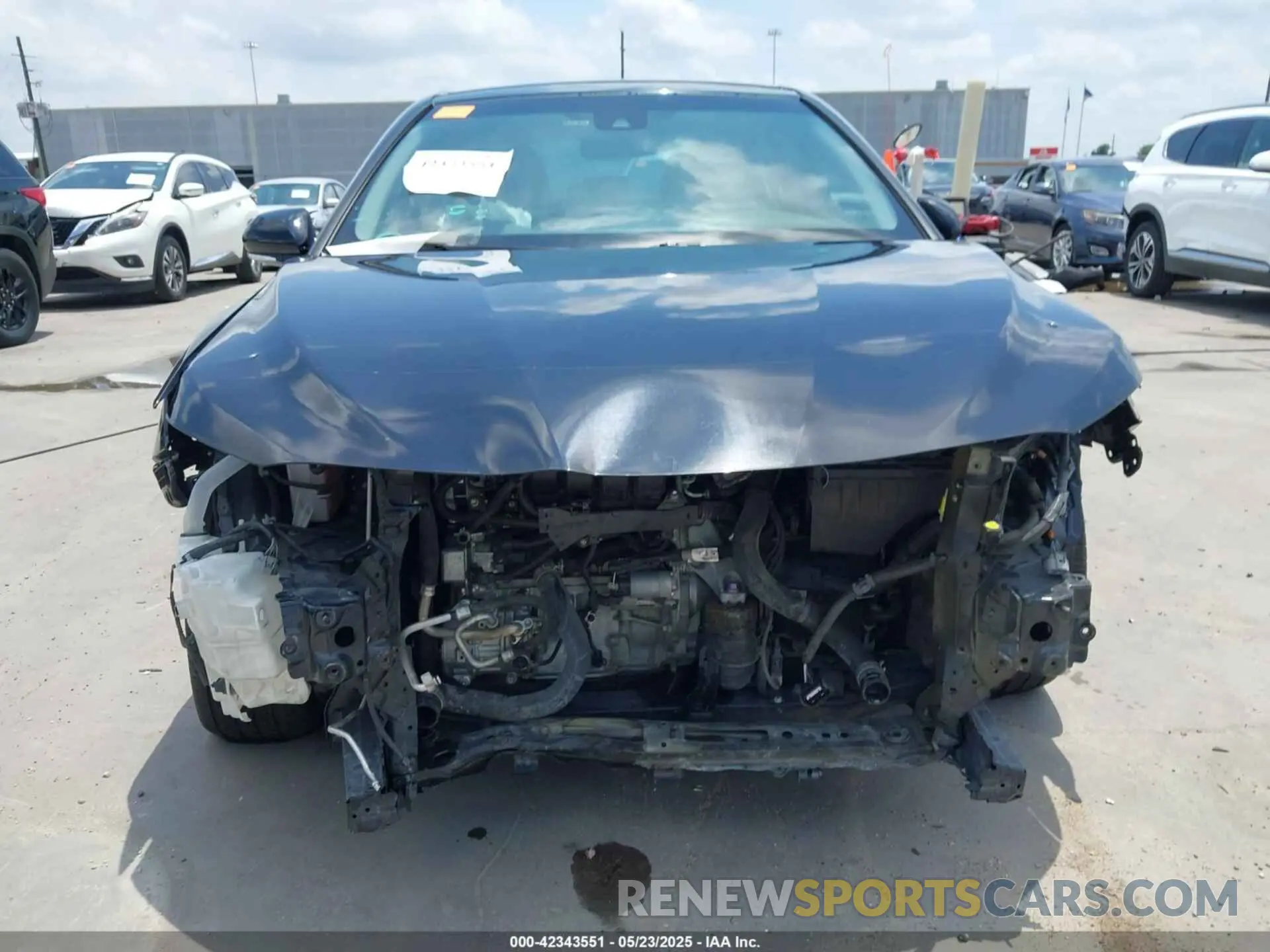 13 Photograph of a damaged car 4T1B61HK9KU837582 TOYOTA CAMRY 2019