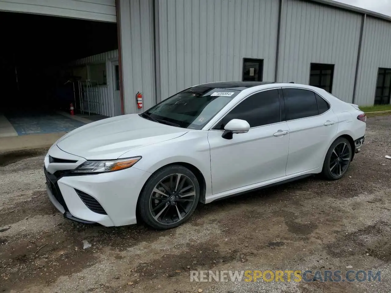 1 Photograph of a damaged car 4T1B61HK9KU839235 TOYOTA CAMRY 2019