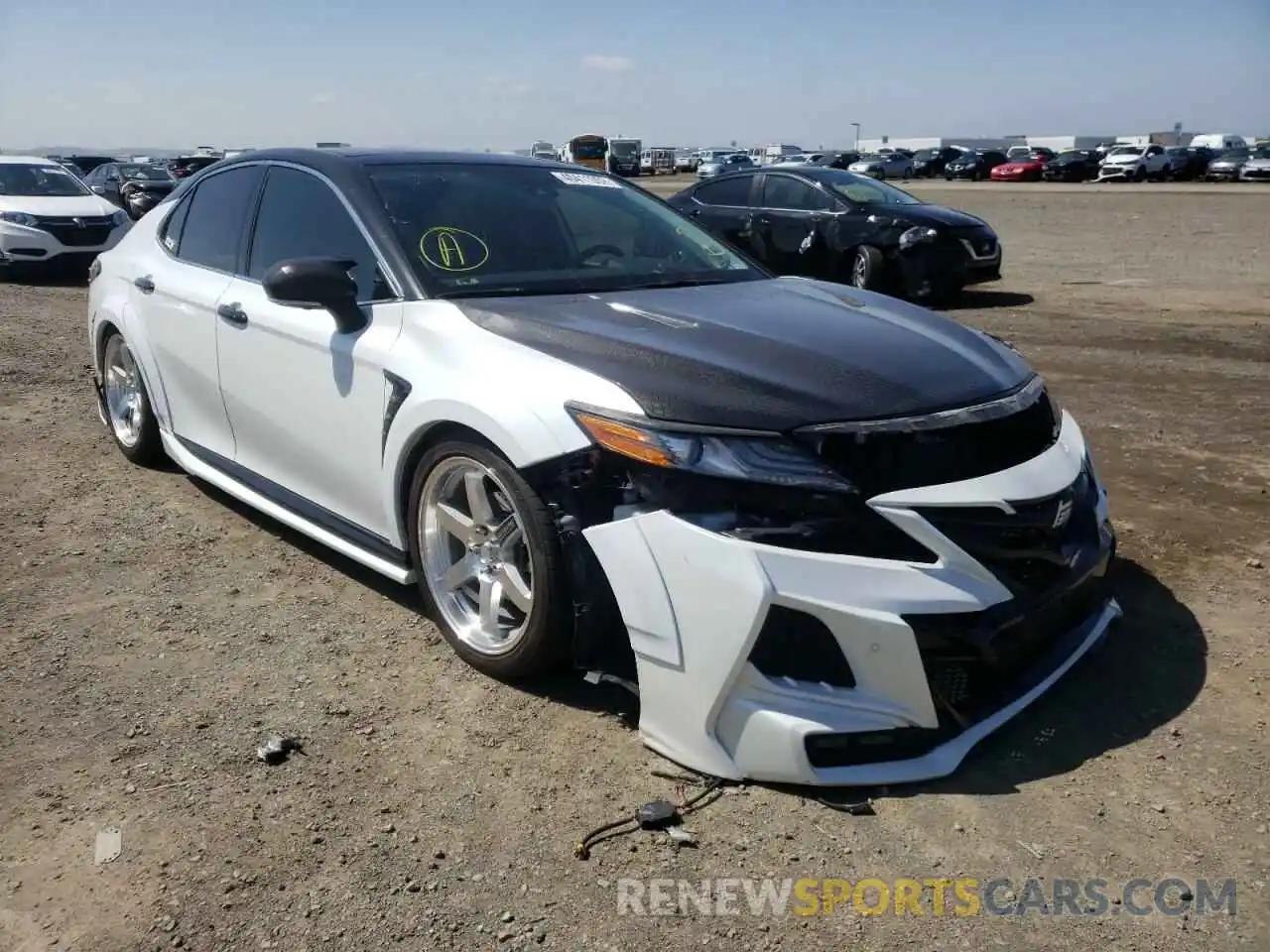 1 Photograph of a damaged car 4T1B61HK9KU856522 TOYOTA CAMRY 2019