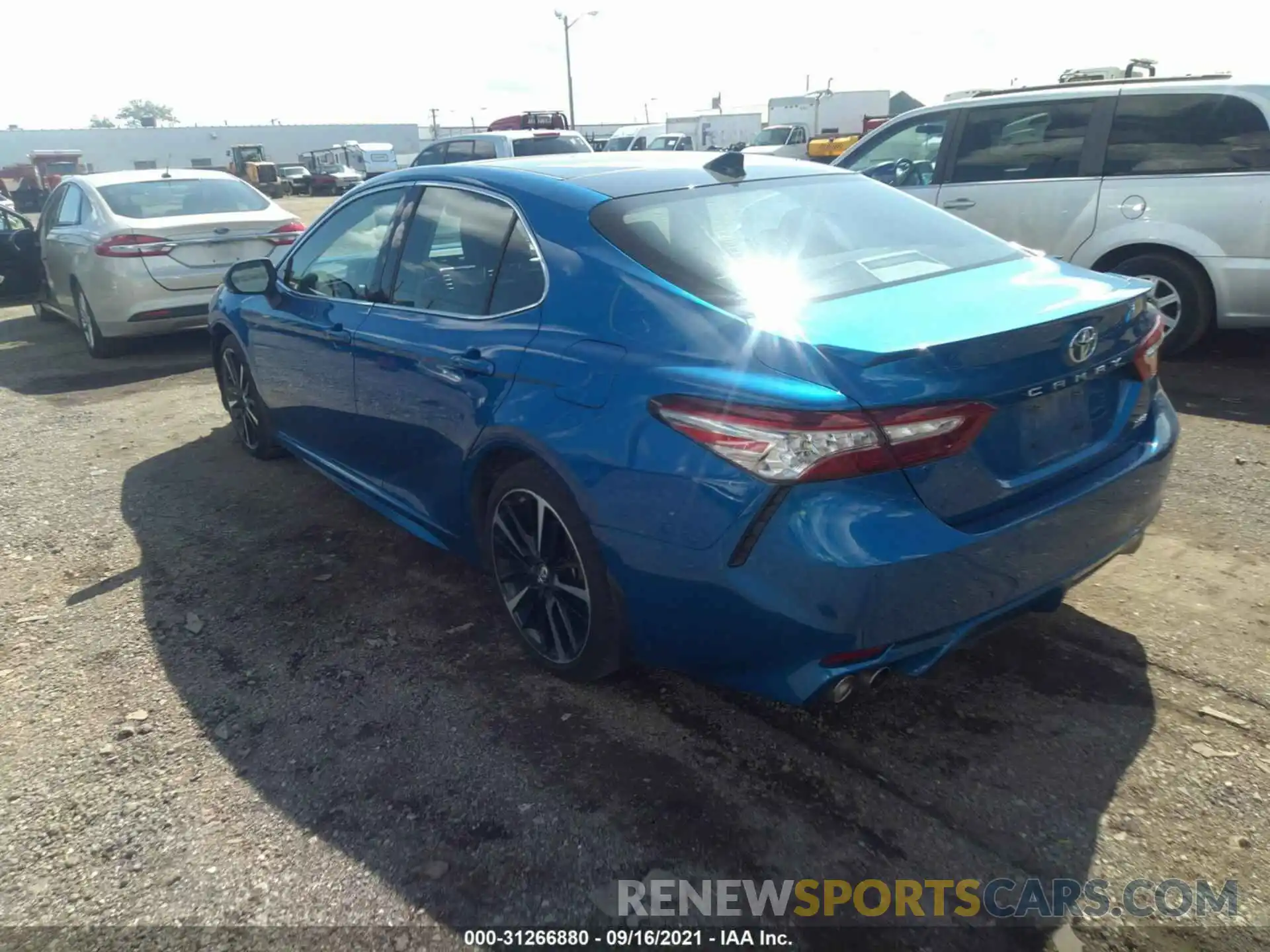 3 Photograph of a damaged car 4T1B61HKXKU164642 TOYOTA CAMRY 2019