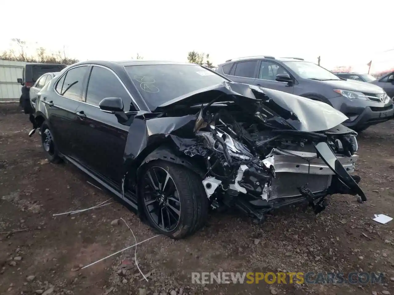 1 Photograph of a damaged car 4T1B61HKXKU179738 TOYOTA CAMRY 2019