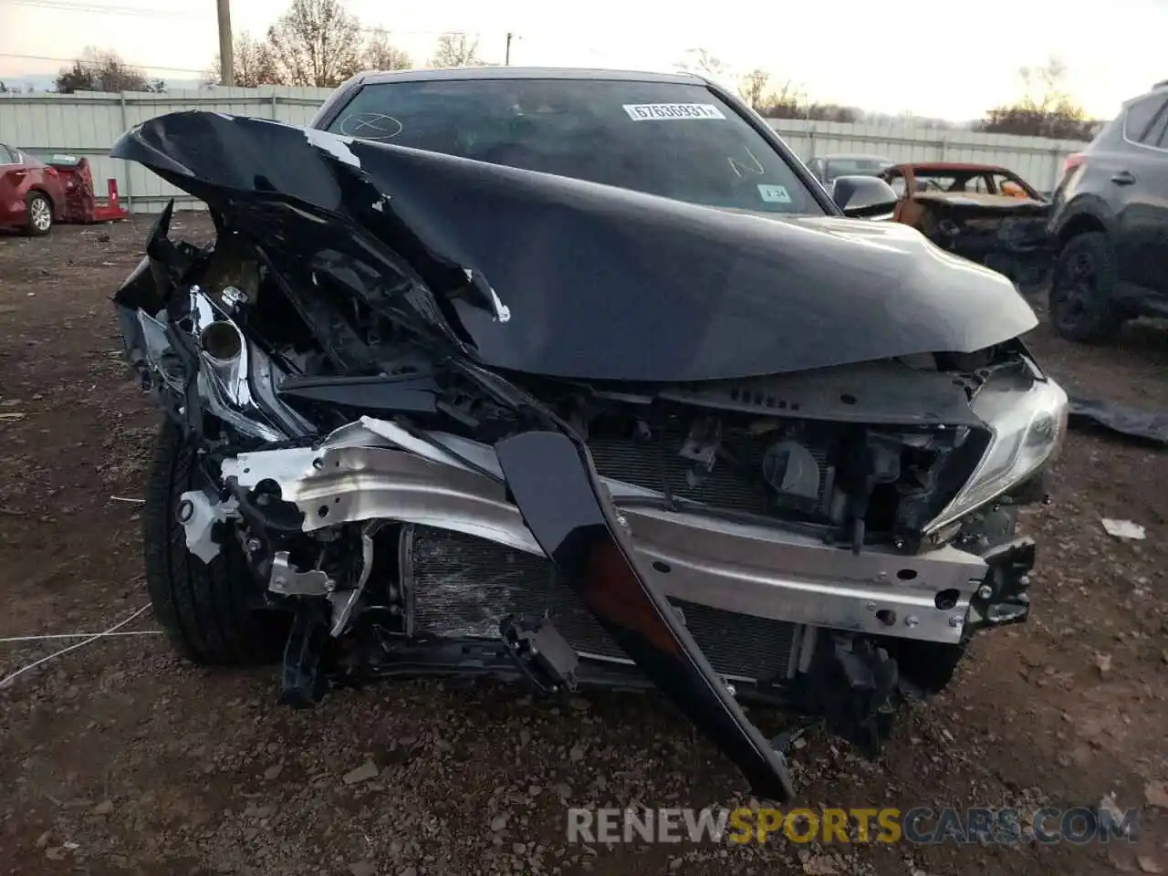 9 Photograph of a damaged car 4T1B61HKXKU179738 TOYOTA CAMRY 2019