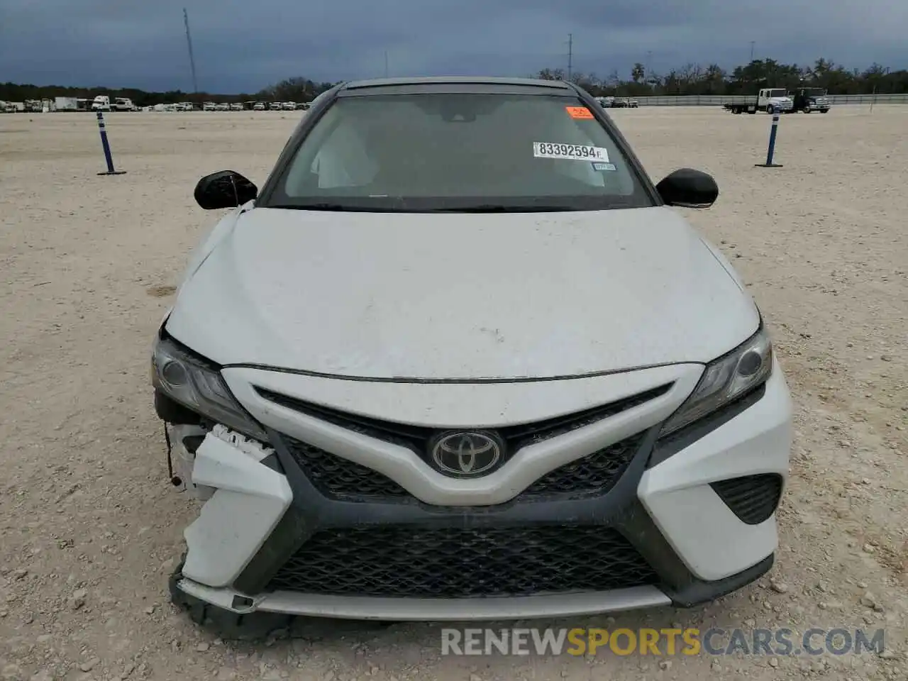 5 Photograph of a damaged car 4T1B61HKXKU190206 TOYOTA CAMRY 2019