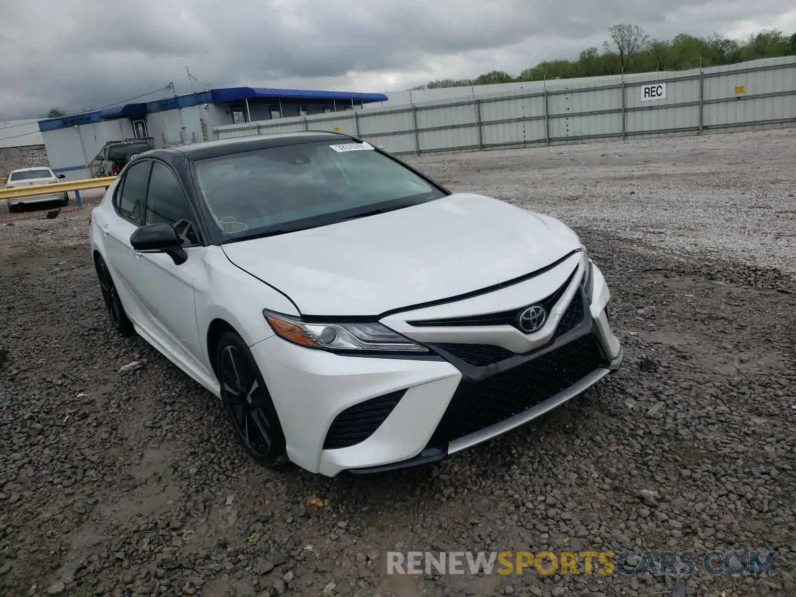 1 Photograph of a damaged car 4T1B61HKXKU193008 TOYOTA CAMRY 2019