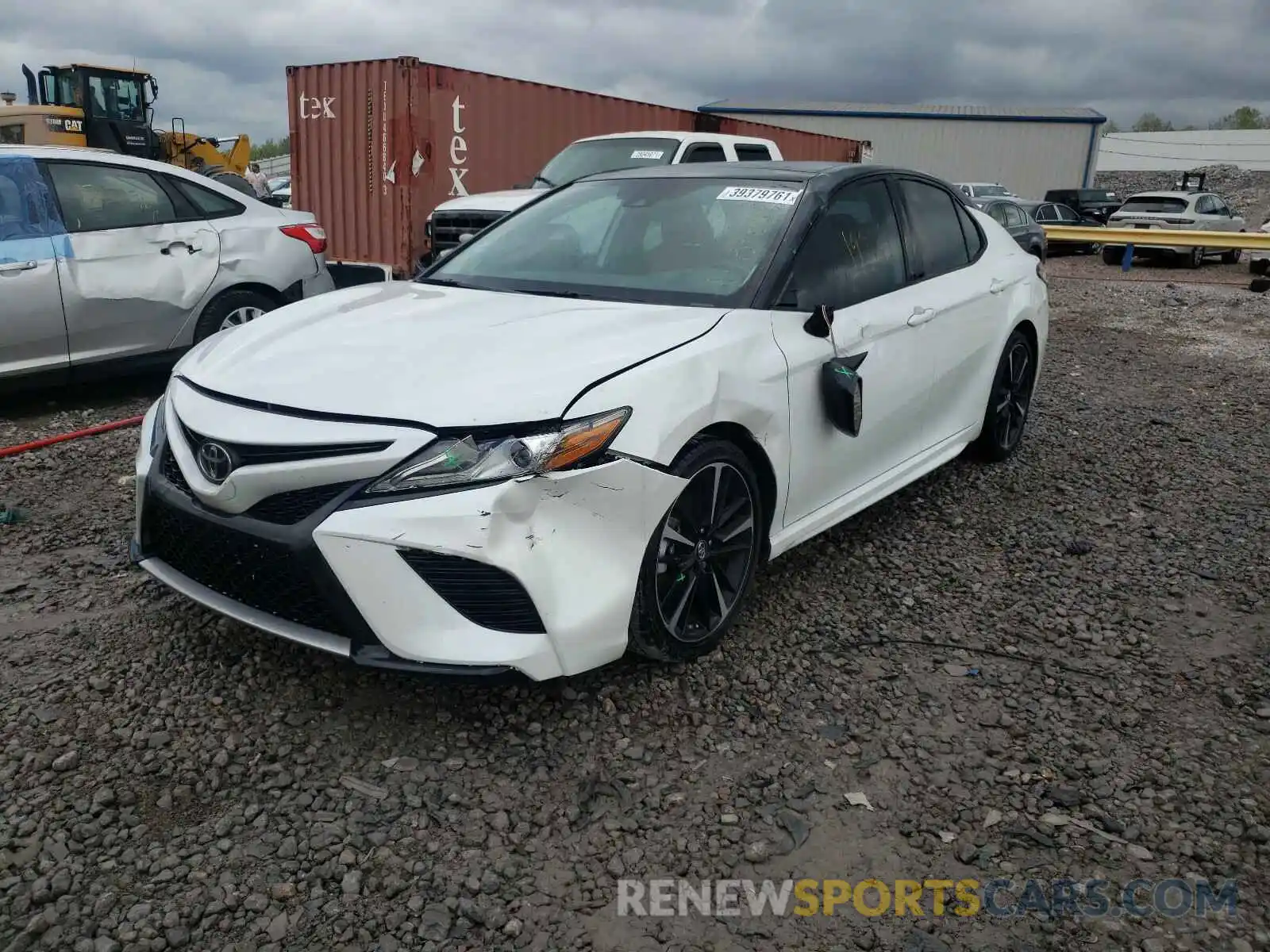 2 Photograph of a damaged car 4T1B61HKXKU193008 TOYOTA CAMRY 2019