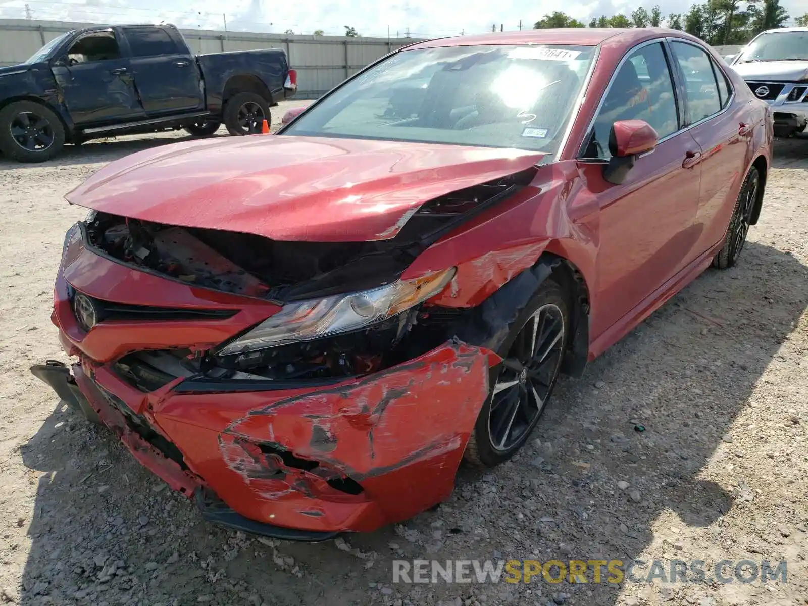 2 Photograph of a damaged car 4T1B61HKXKU196474 TOYOTA CAMRY 2019