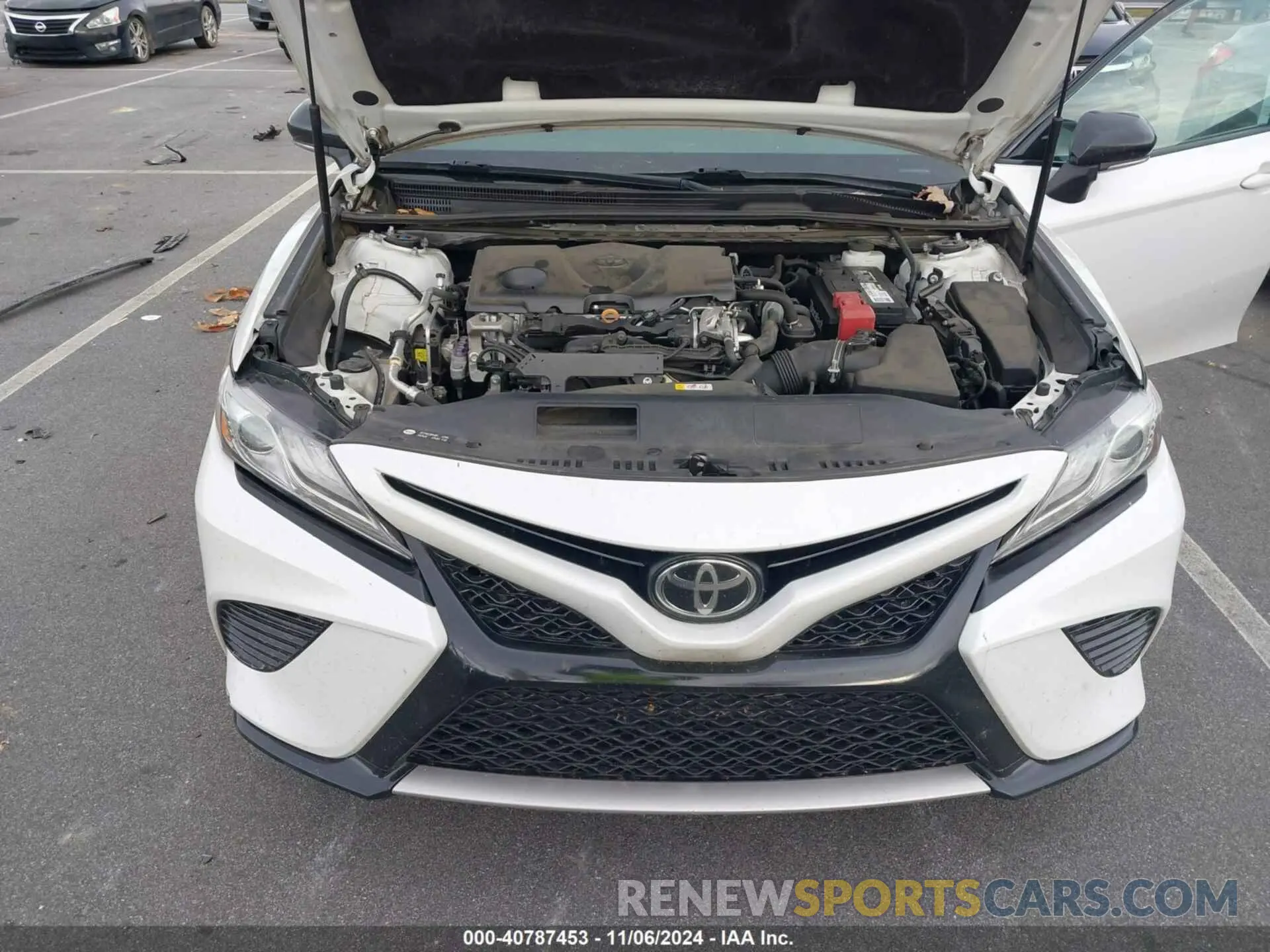 10 Photograph of a damaged car 4T1B61HKXKU204721 TOYOTA CAMRY 2019