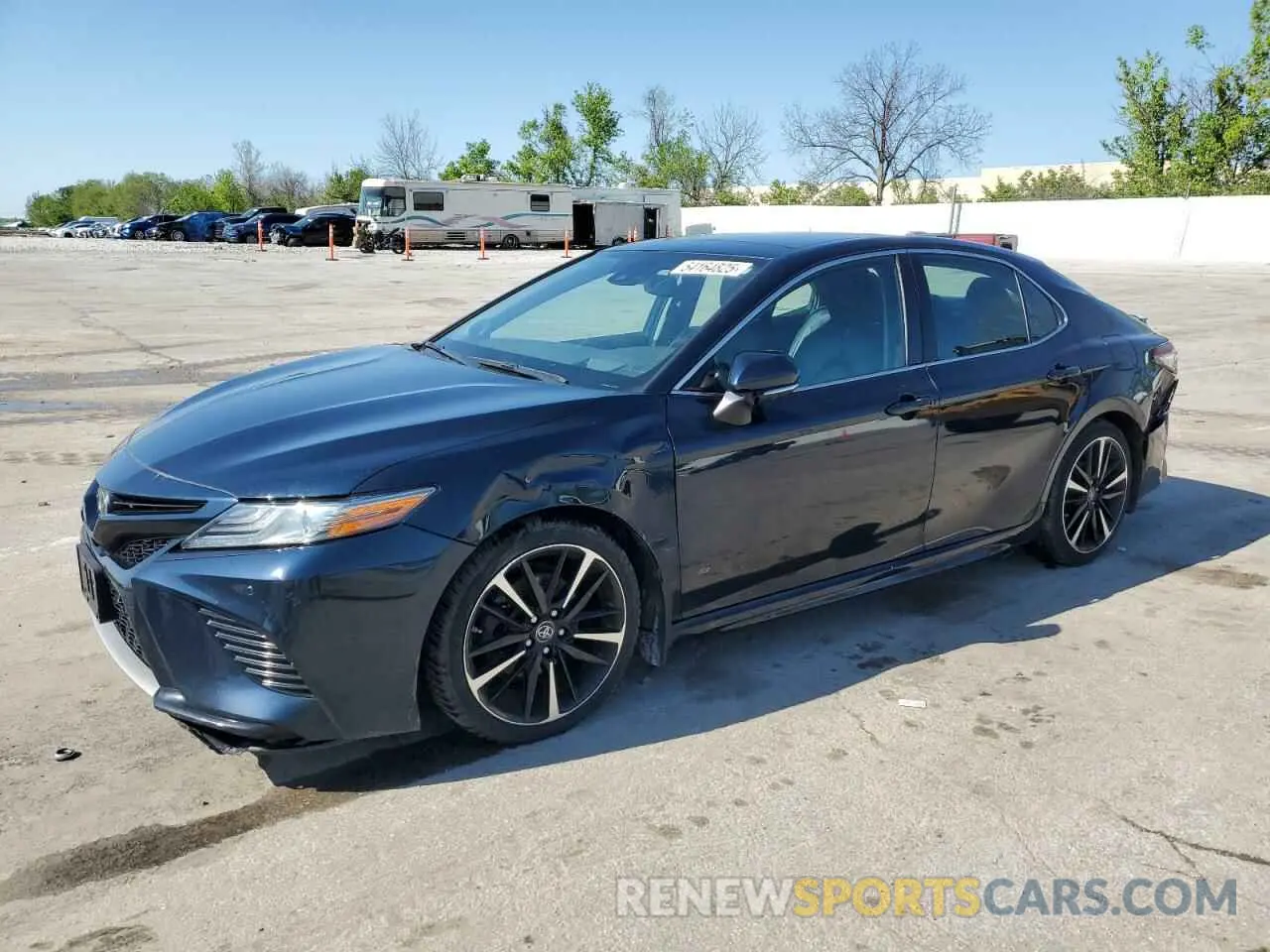 1 Photograph of a damaged car 4T1B61HKXKU240473 TOYOTA CAMRY 2019