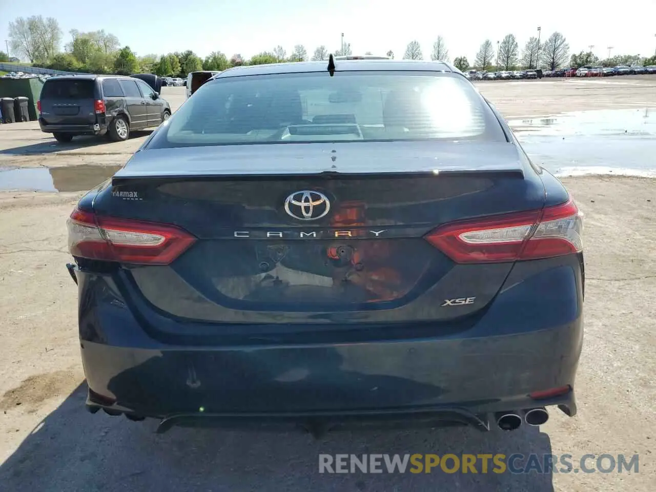 6 Photograph of a damaged car 4T1B61HKXKU240473 TOYOTA CAMRY 2019