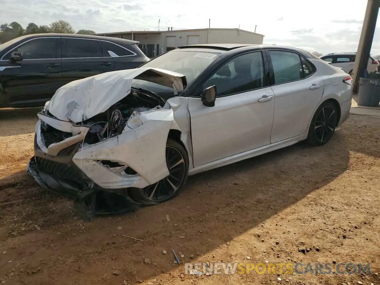 1 Photograph of a damaged car 4T1B61HKXKU252042 TOYOTA CAMRY 2019