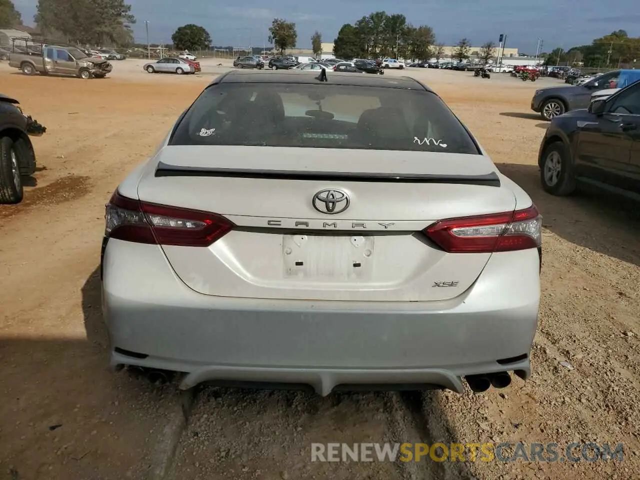 6 Photograph of a damaged car 4T1B61HKXKU252042 TOYOTA CAMRY 2019