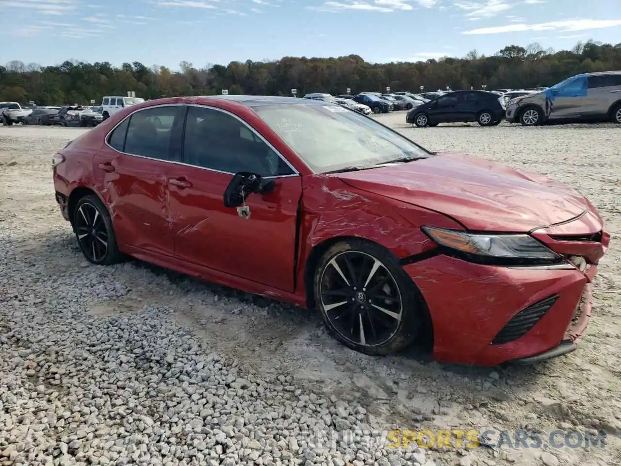 4 Photograph of a damaged car 4T1B61HKXKU269066 TOYOTA CAMRY 2019