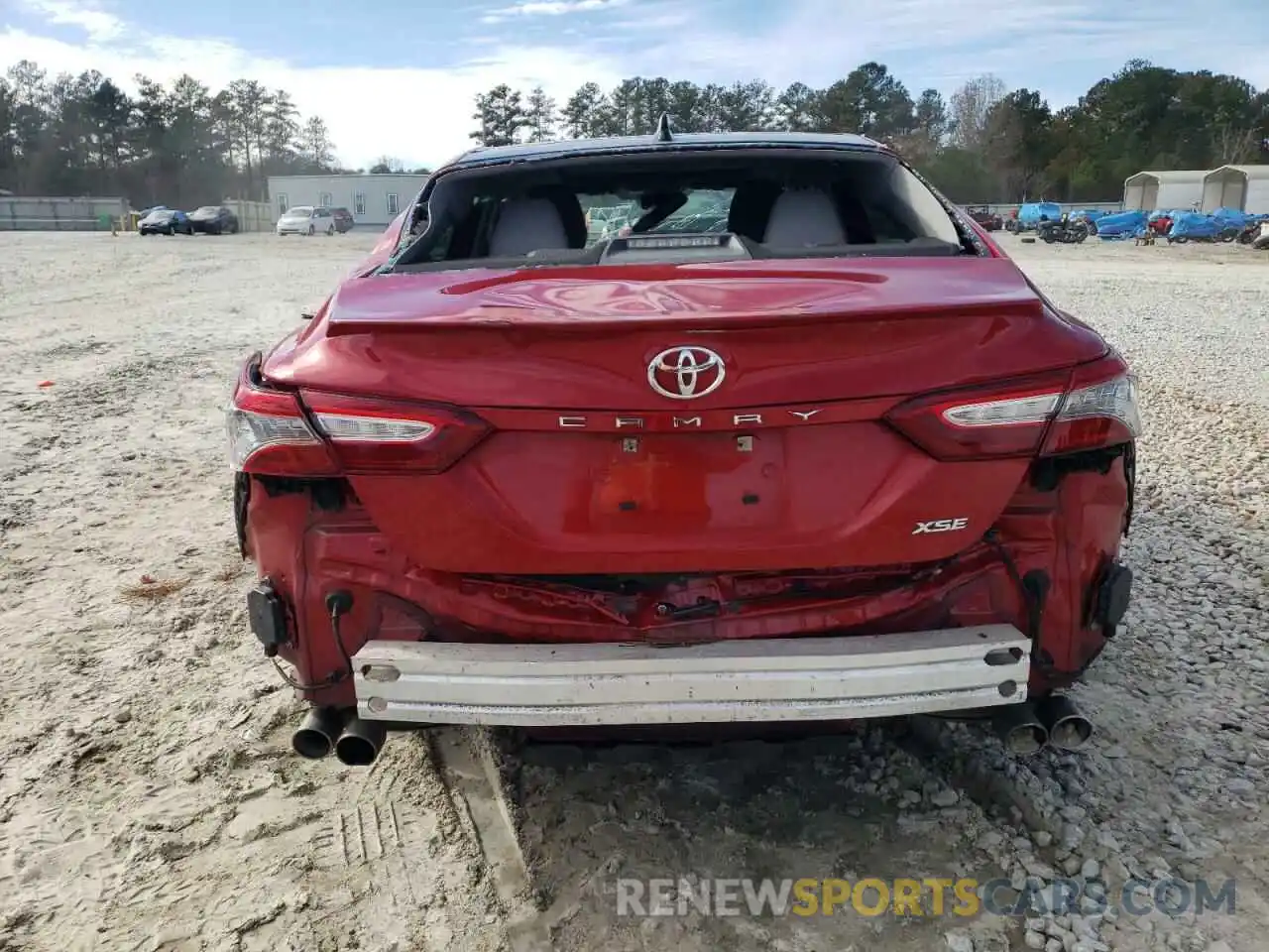 6 Photograph of a damaged car 4T1B61HKXKU269066 TOYOTA CAMRY 2019