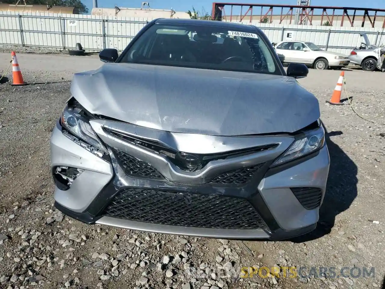 5 Photograph of a damaged car 4T1B61HKXKU285414 TOYOTA CAMRY 2019