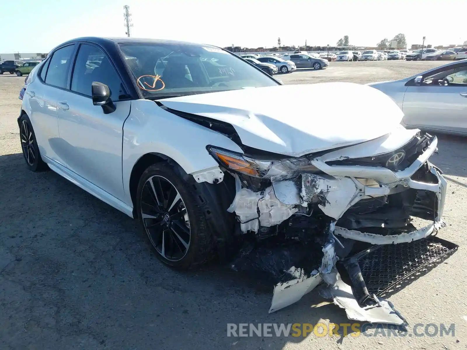 1 Photograph of a damaged car 4T1B61HKXKU291861 TOYOTA CAMRY 2019