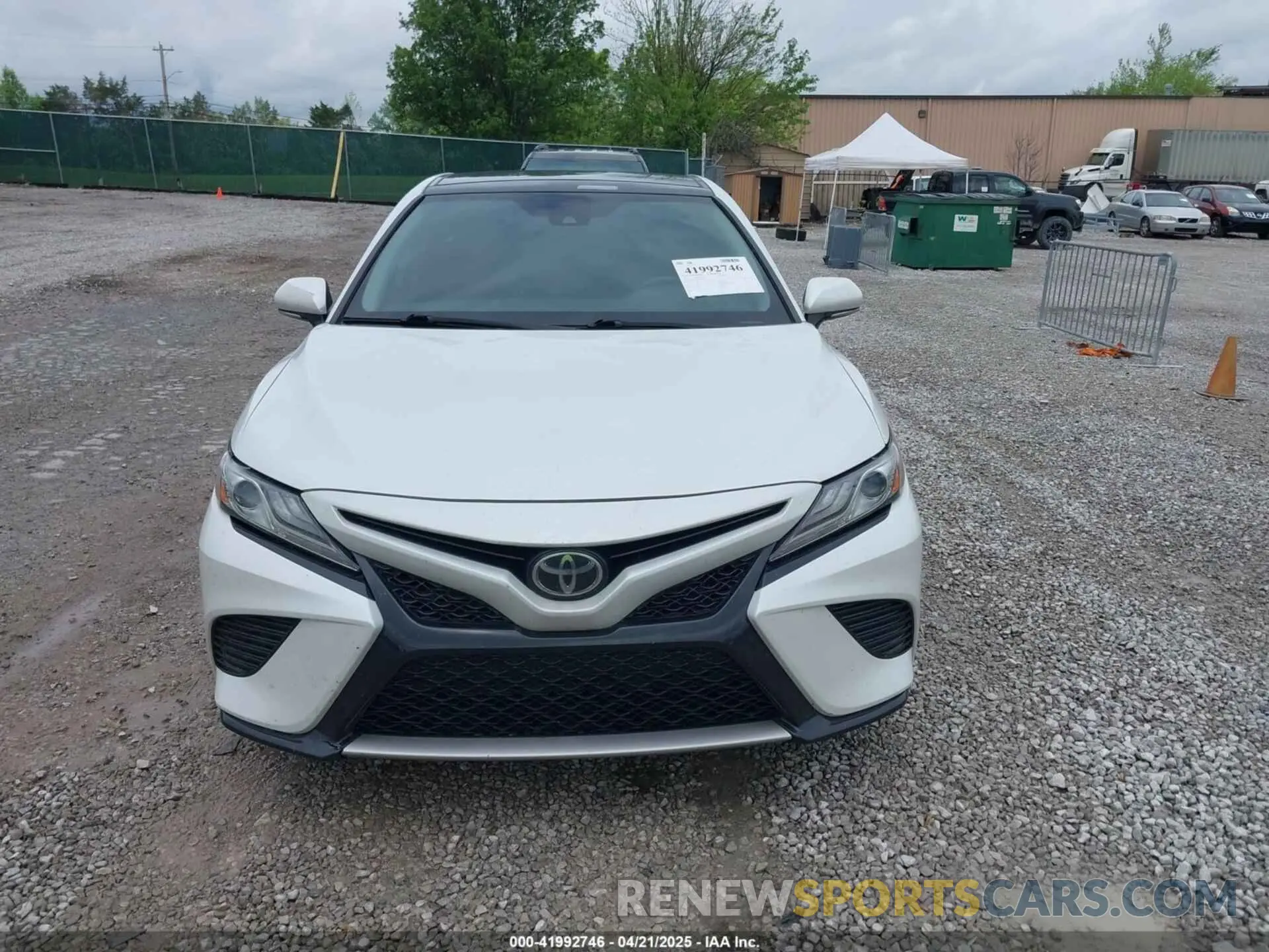 12 Photograph of a damaged car 4T1B61HKXKU689667 TOYOTA CAMRY 2019