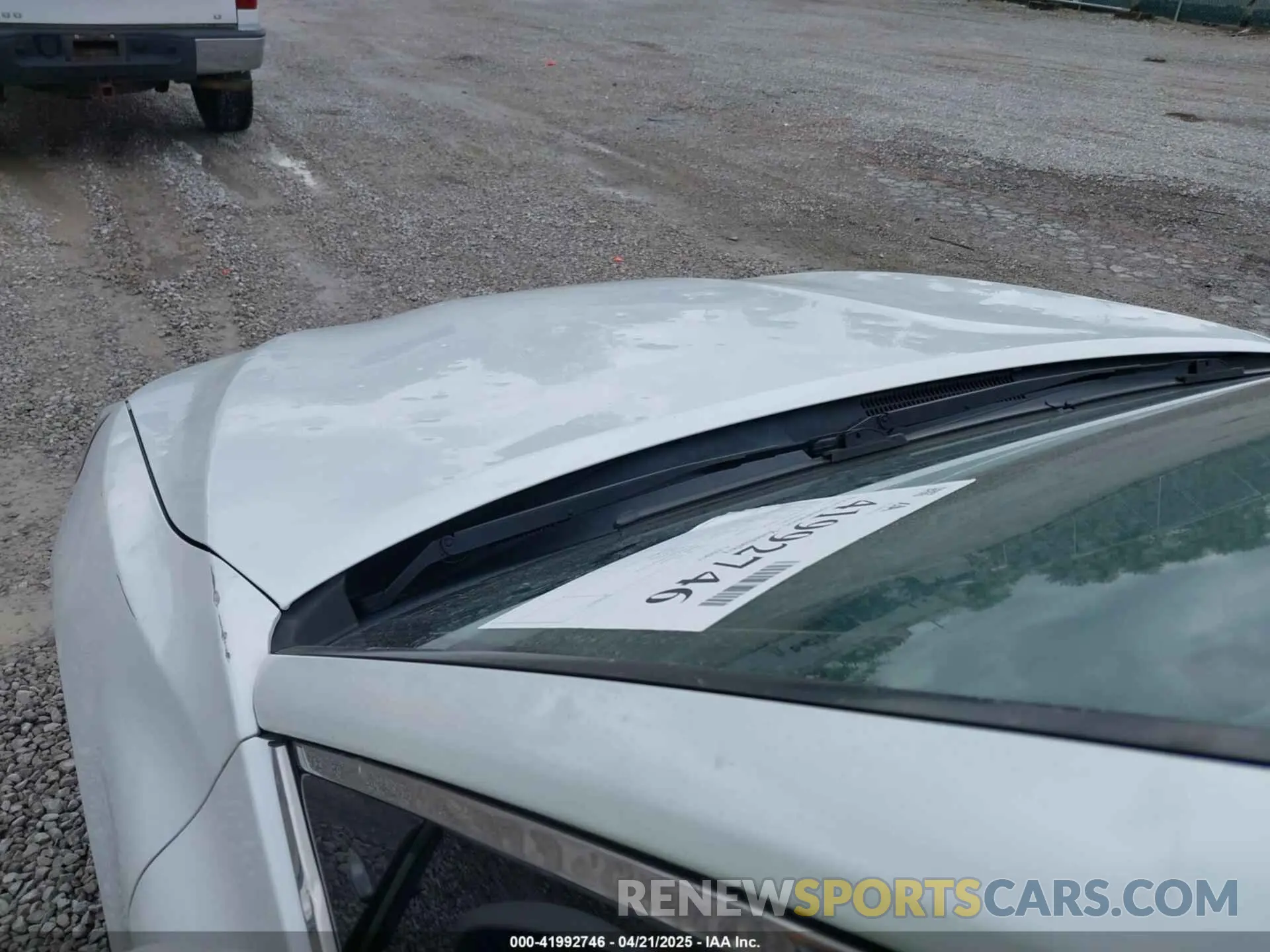 6 Photograph of a damaged car 4T1B61HKXKU689667 TOYOTA CAMRY 2019