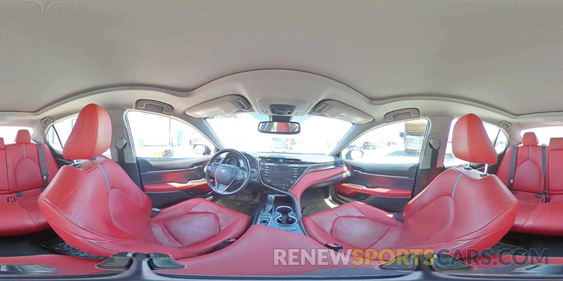 14 Photograph of a damaged car 4T1B61HKXKU700716 TOYOTA CAMRY 2019