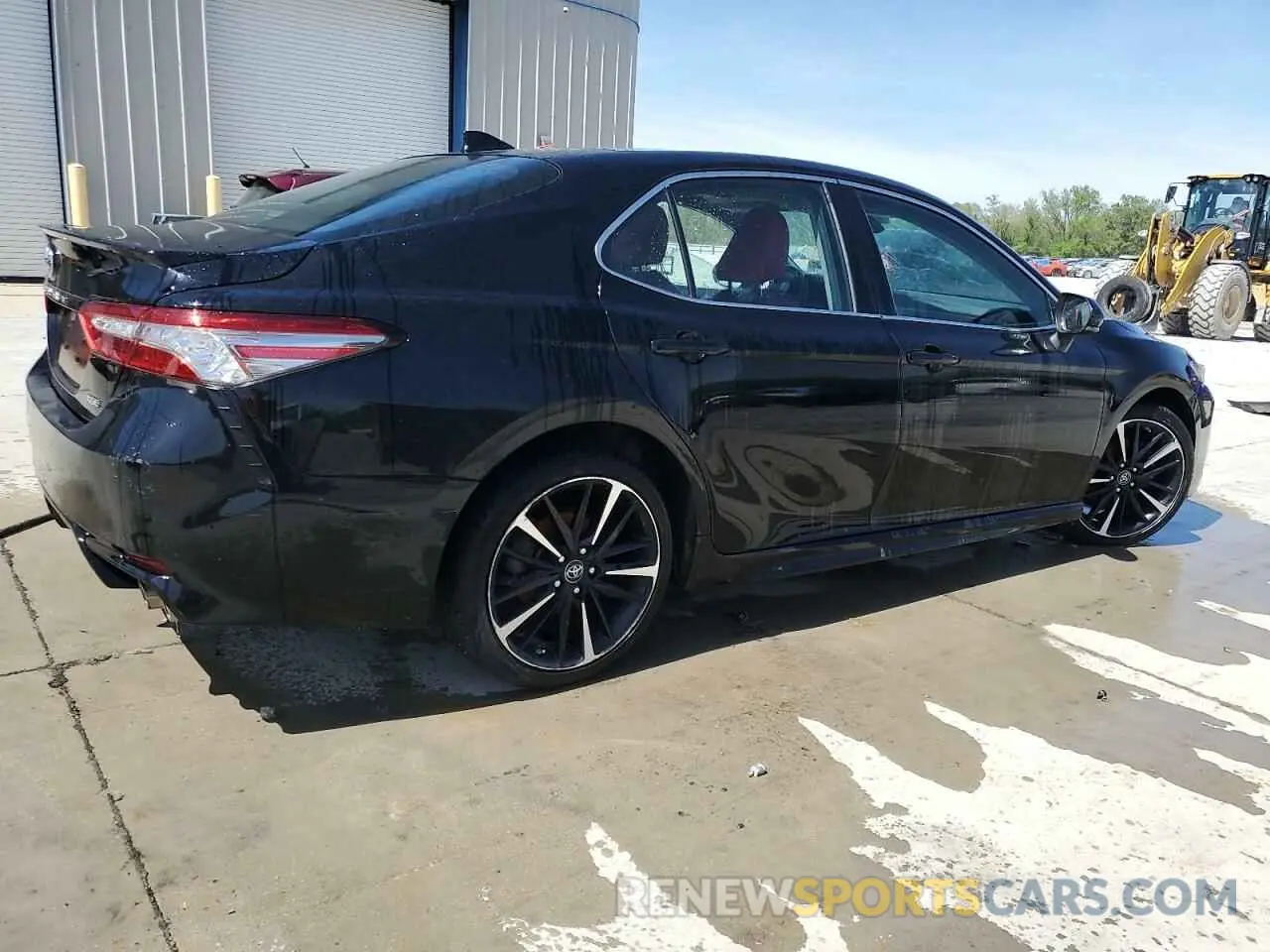 3 Photograph of a damaged car 4T1B61HKXKU700716 TOYOTA CAMRY 2019