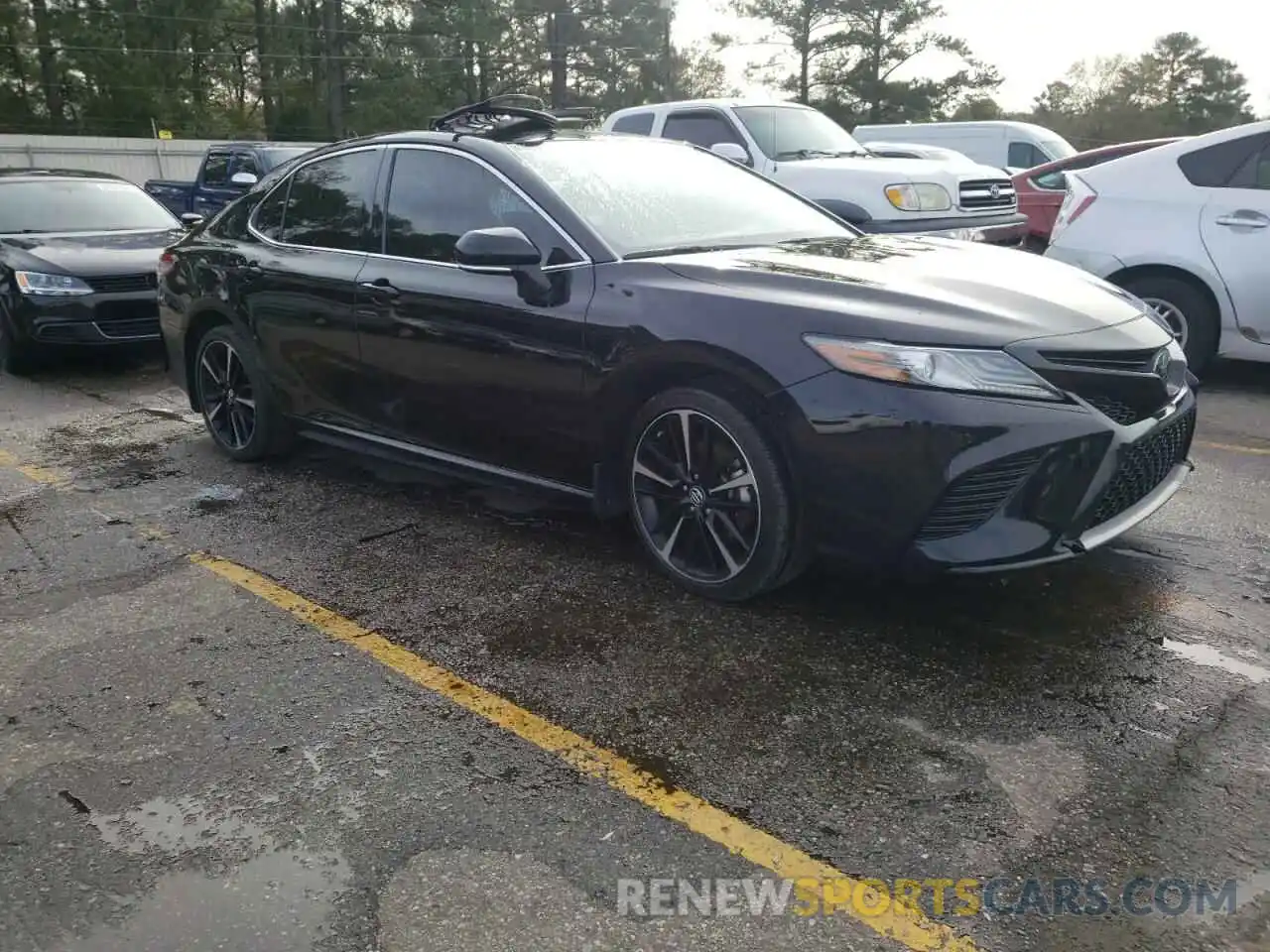 1 Photograph of a damaged car 4T1B61HKXKU712803 TOYOTA CAMRY 2019