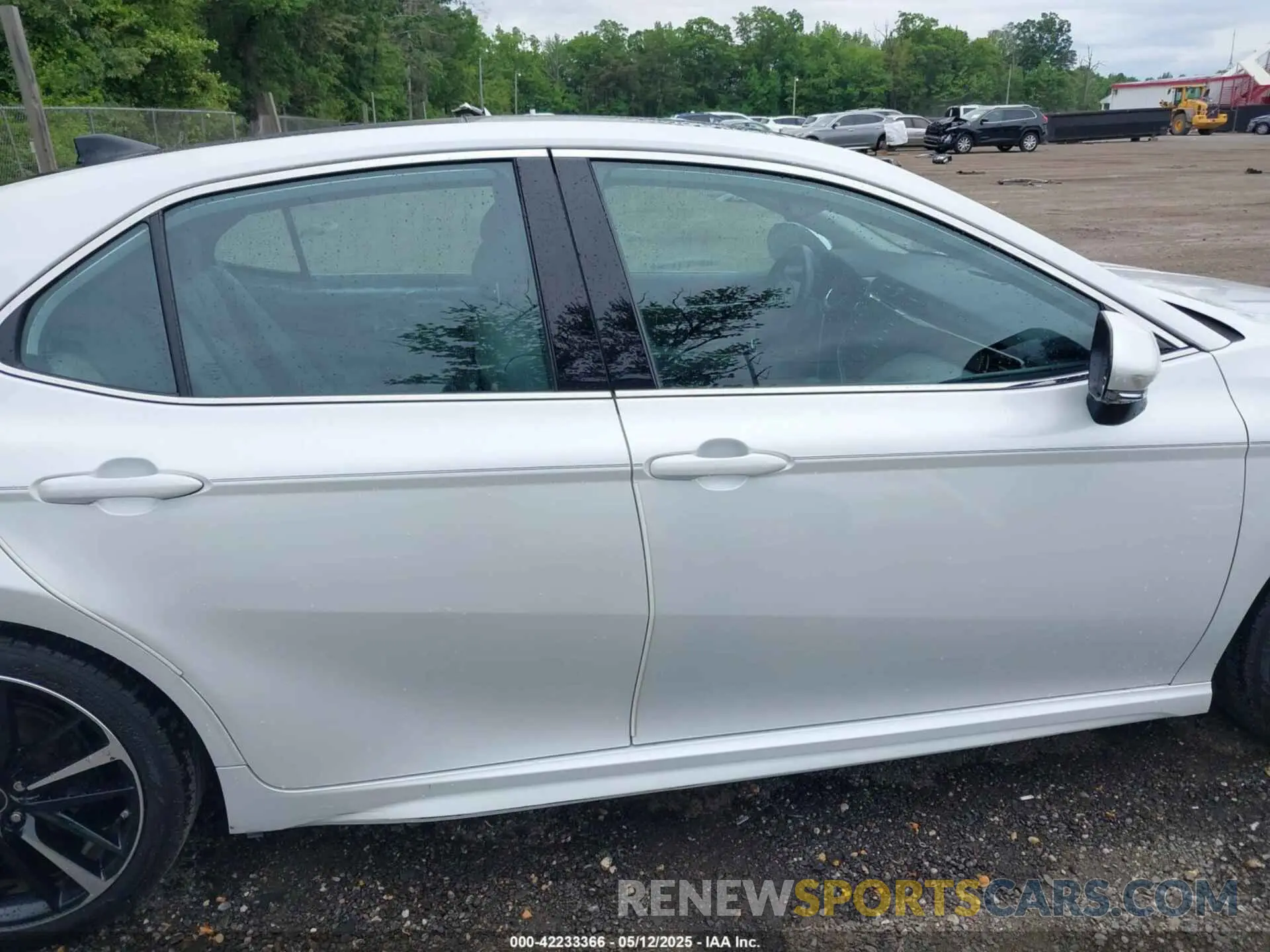 14 Photograph of a damaged car 4T1B61HKXKU719315 TOYOTA CAMRY 2019