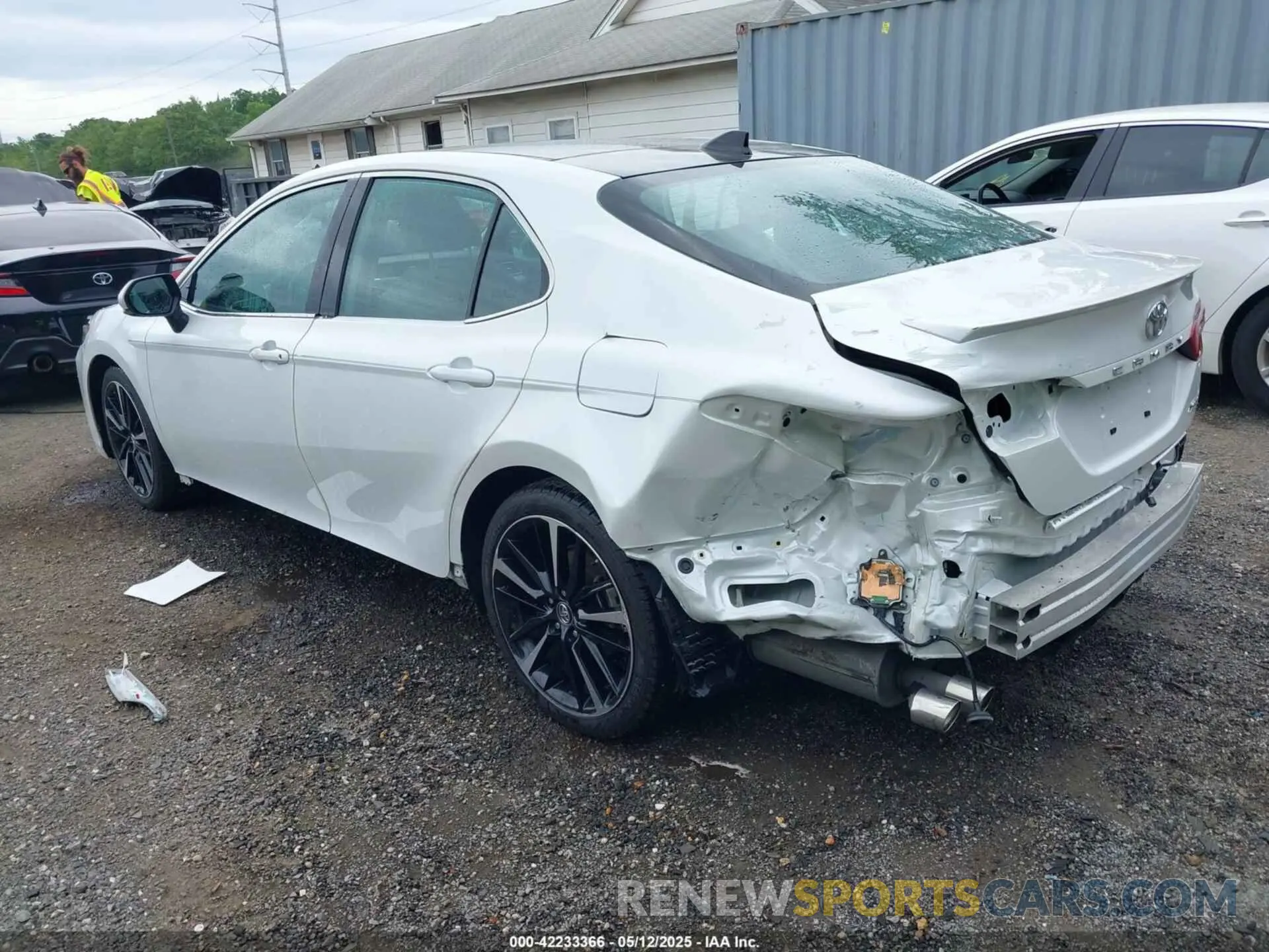 3 Photograph of a damaged car 4T1B61HKXKU719315 TOYOTA CAMRY 2019