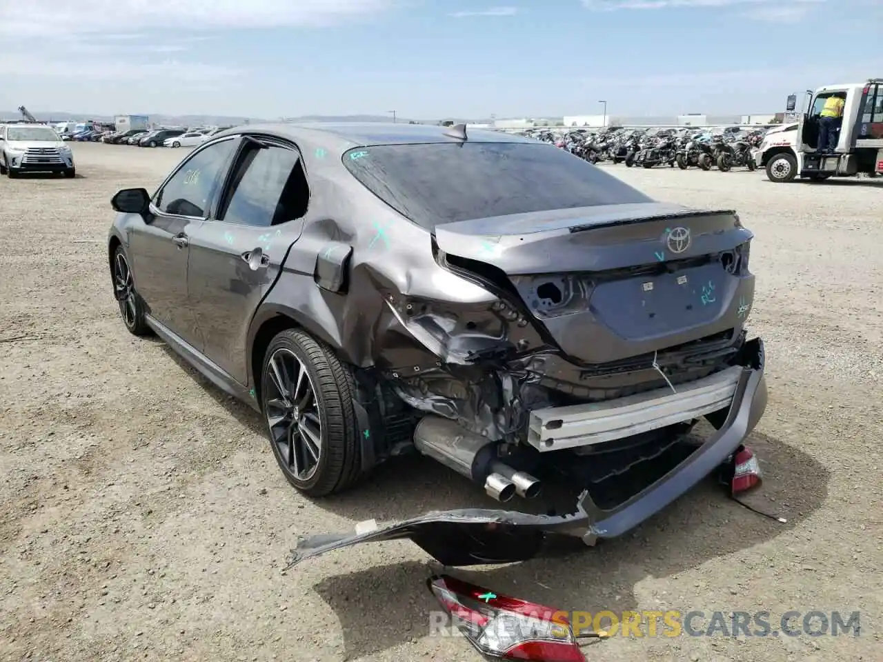 3 Photograph of a damaged car 4T1B61HKXKU722344 TOYOTA CAMRY 2019