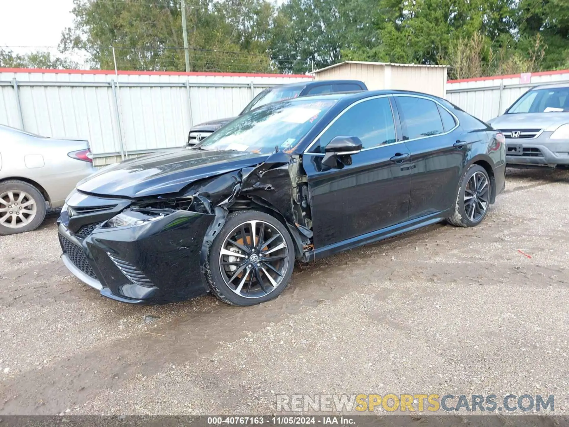 2 Photograph of a damaged car 4T1B61HKXKU730220 TOYOTA CAMRY 2019