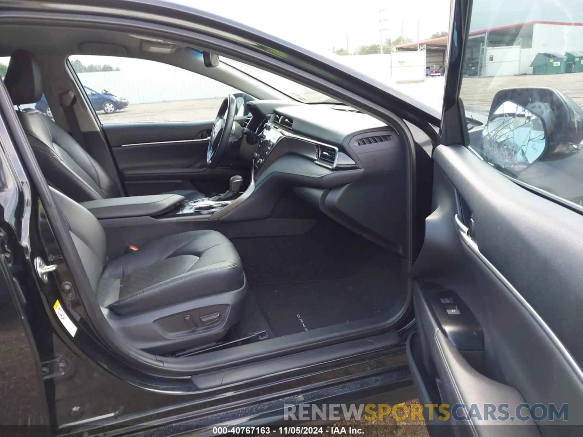 5 Photograph of a damaged car 4T1B61HKXKU730220 TOYOTA CAMRY 2019