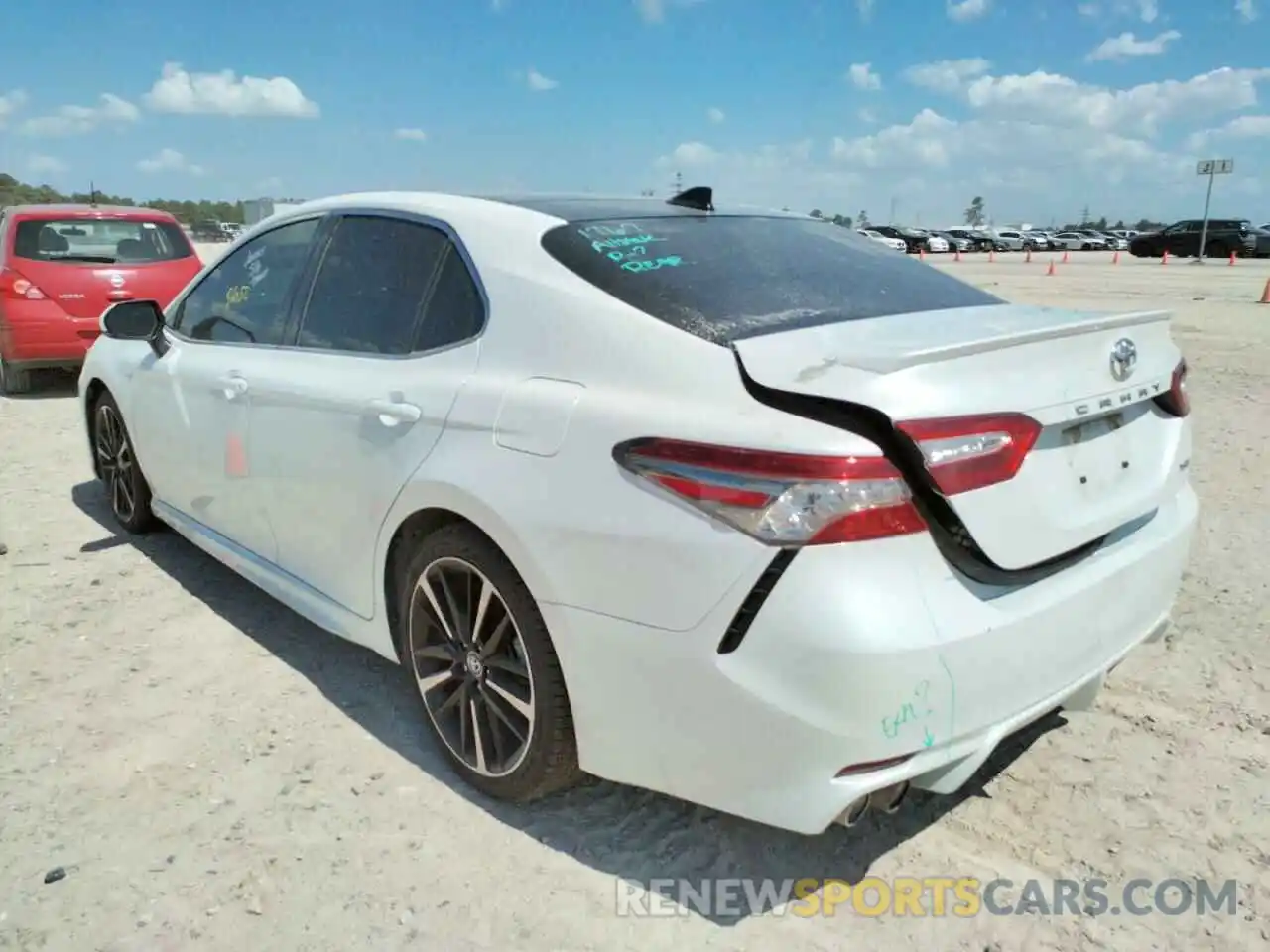 3 Photograph of a damaged car 4T1B61HKXKU744540 TOYOTA CAMRY 2019