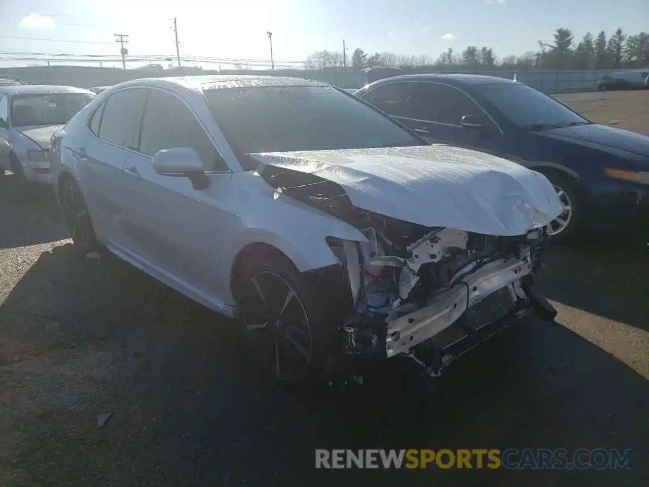 1 Photograph of a damaged car 4T1B61HKXKU778638 TOYOTA CAMRY 2019