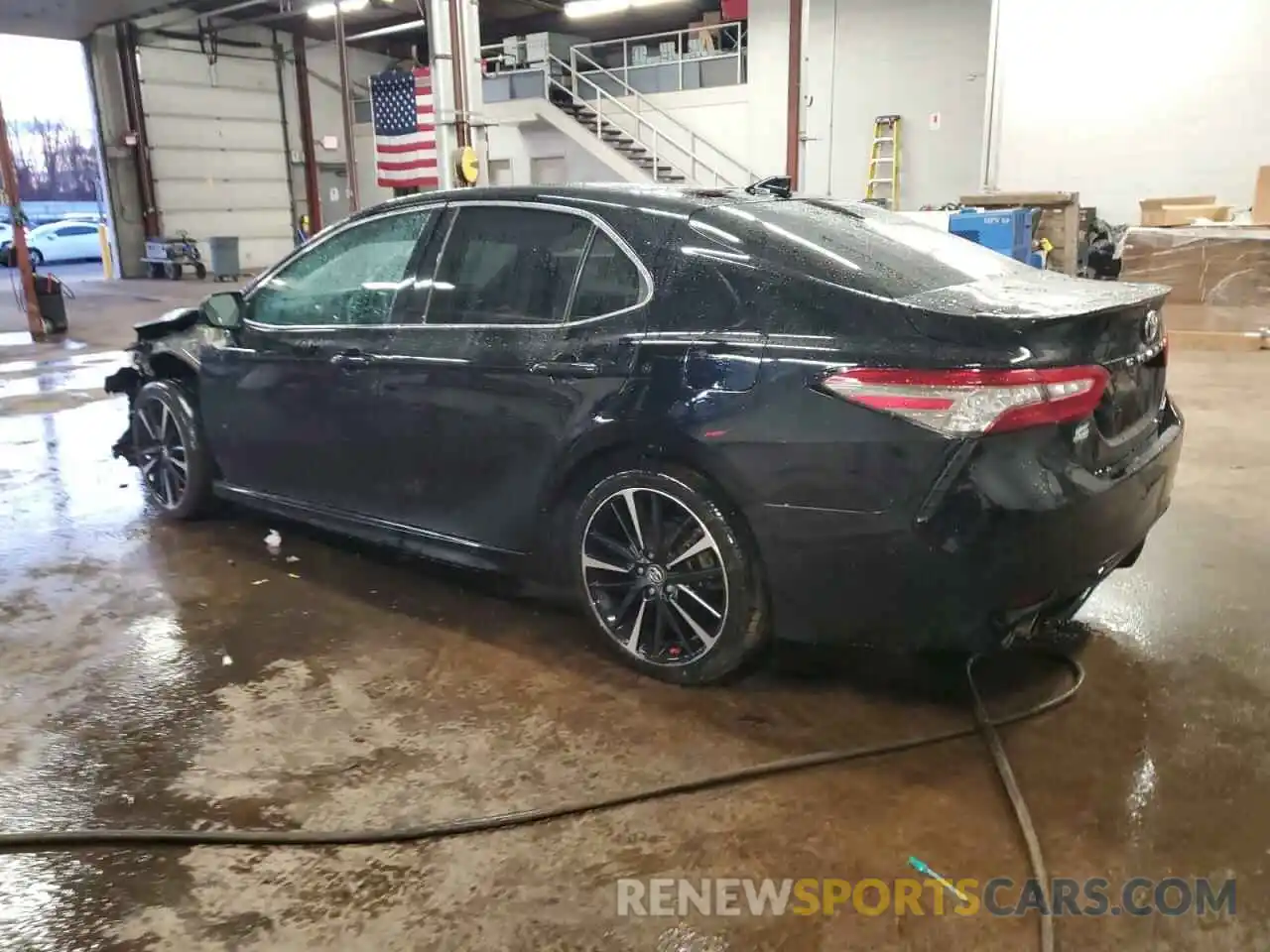 2 Photograph of a damaged car 4T1B61HKXKU783533 TOYOTA CAMRY 2019