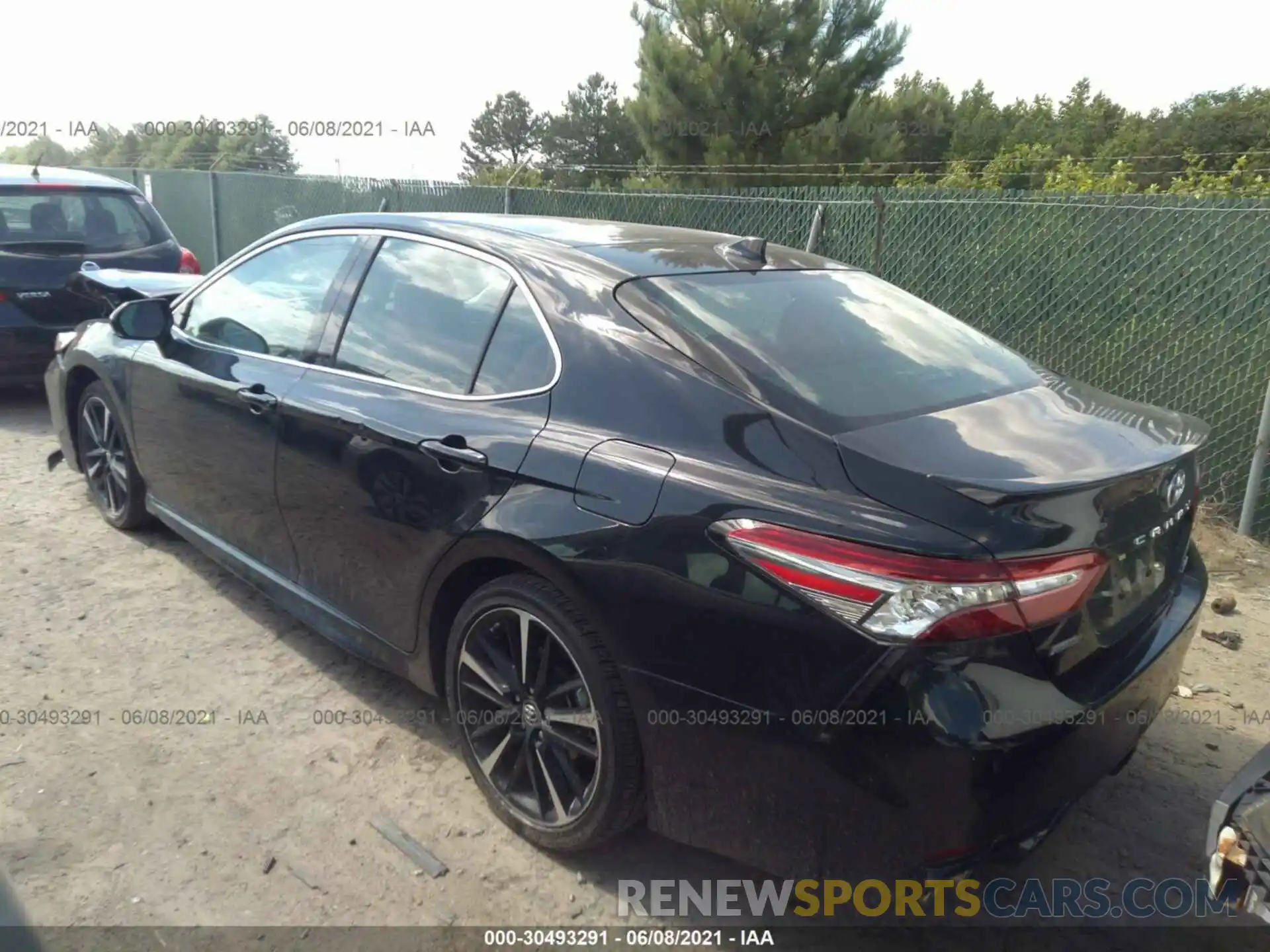 3 Photograph of a damaged car 4T1B61HKXKU821875 TOYOTA CAMRY 2019