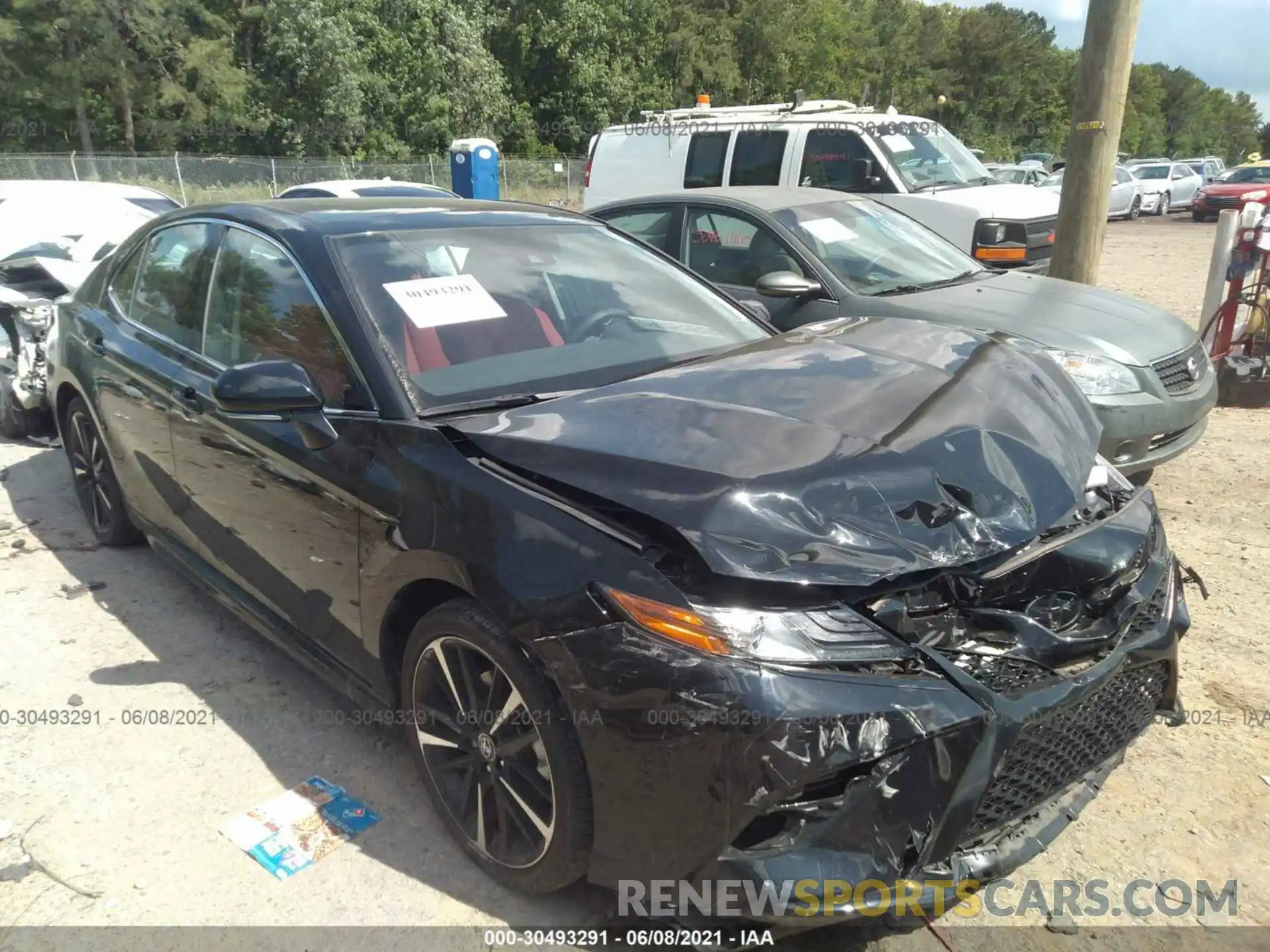 6 Photograph of a damaged car 4T1B61HKXKU821875 TOYOTA CAMRY 2019