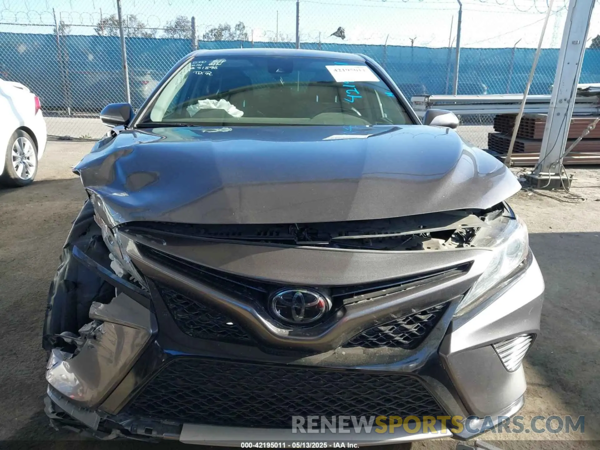 12 Photograph of a damaged car 4T1B61HKXKU828907 TOYOTA CAMRY 2019