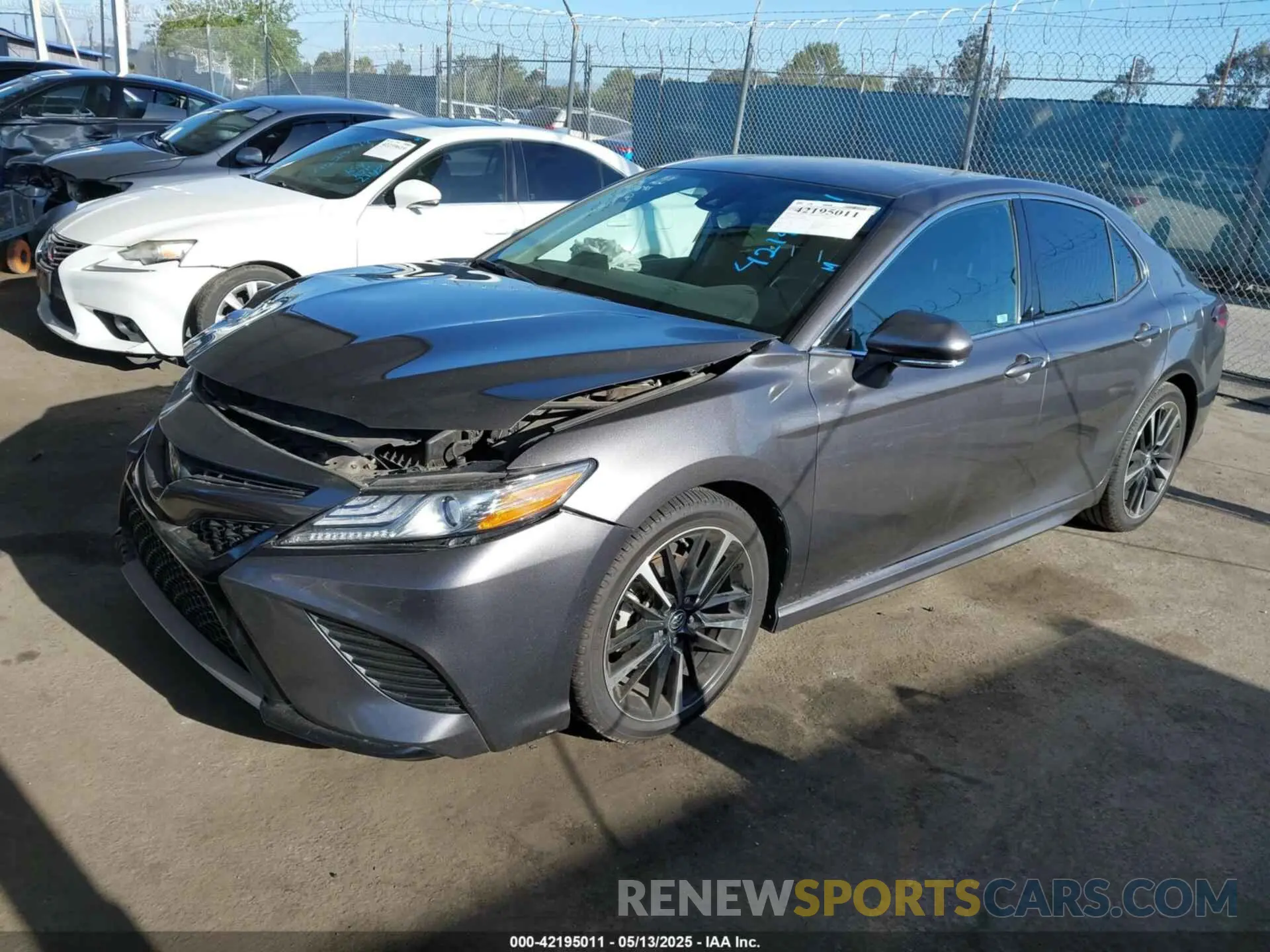 2 Photograph of a damaged car 4T1B61HKXKU828907 TOYOTA CAMRY 2019
