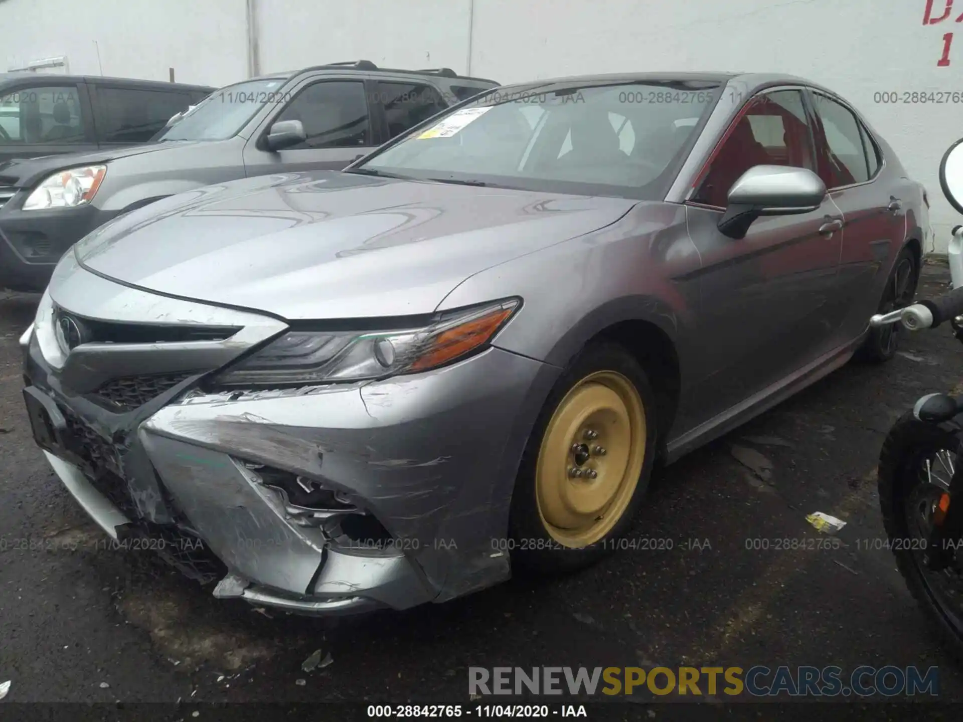 2 Photograph of a damaged car 4T1B61HKXKU831788 TOYOTA CAMRY 2019