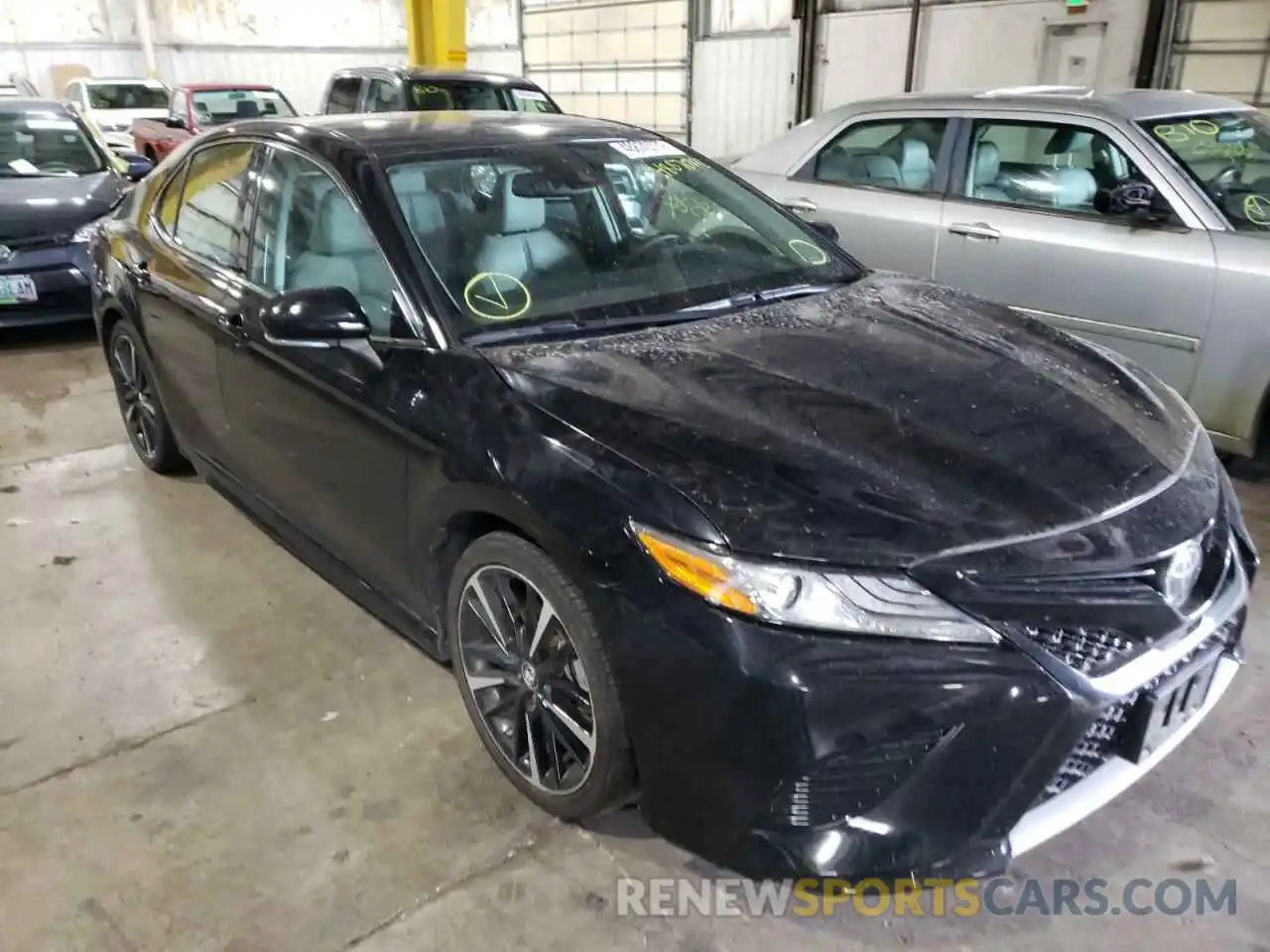 1 Photograph of a damaged car 4T1B61HKXKU832973 TOYOTA CAMRY 2019