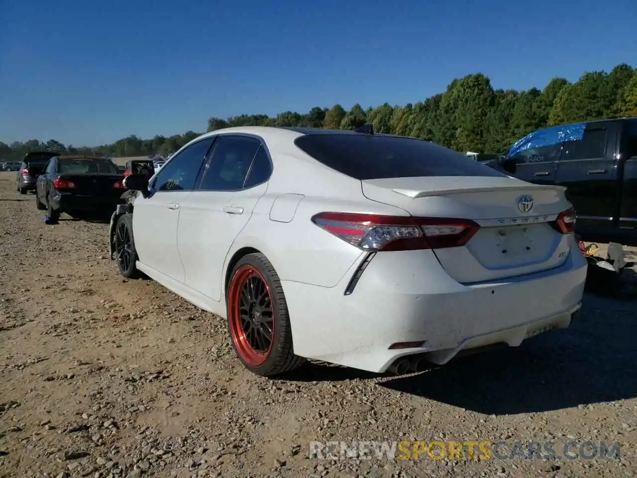 3 Photograph of a damaged car 4T1B61HKXKU834559 TOYOTA CAMRY 2019