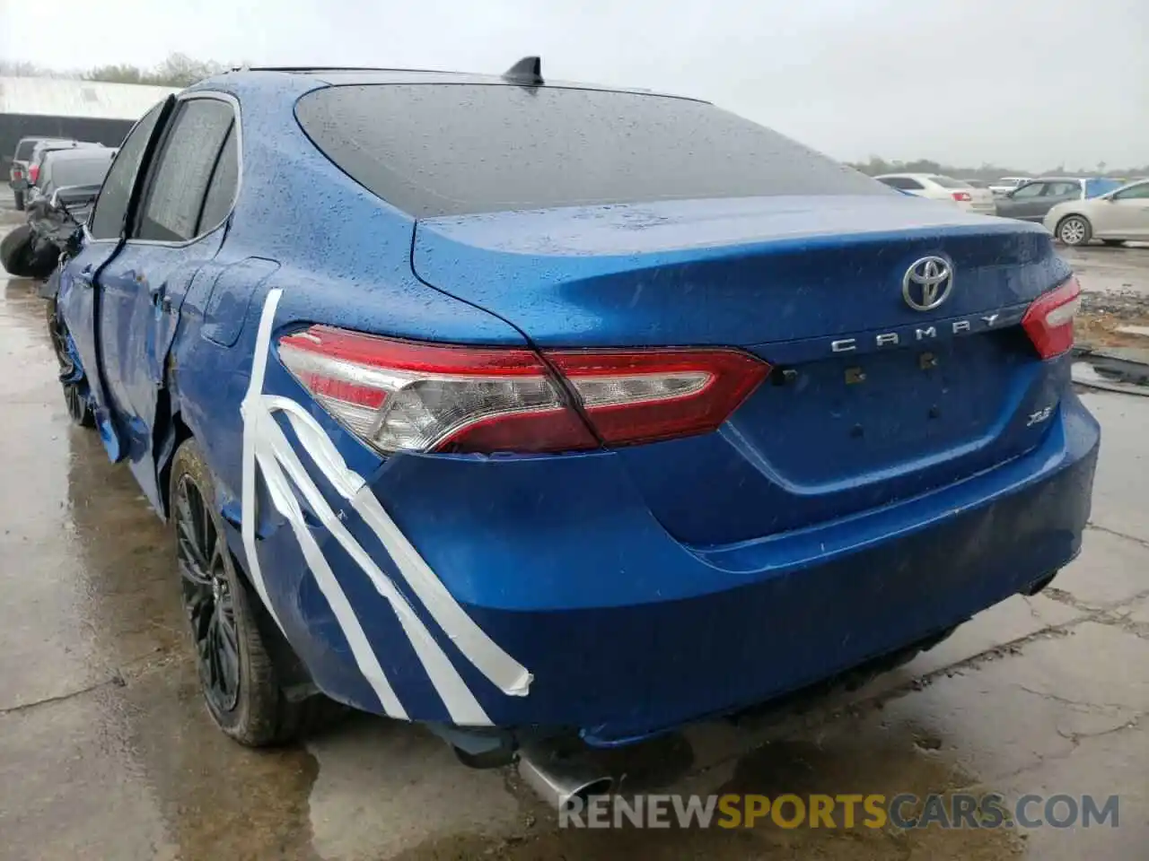 3 Photograph of a damaged car 4T1BZ1HK0KU022646 TOYOTA CAMRY 2019