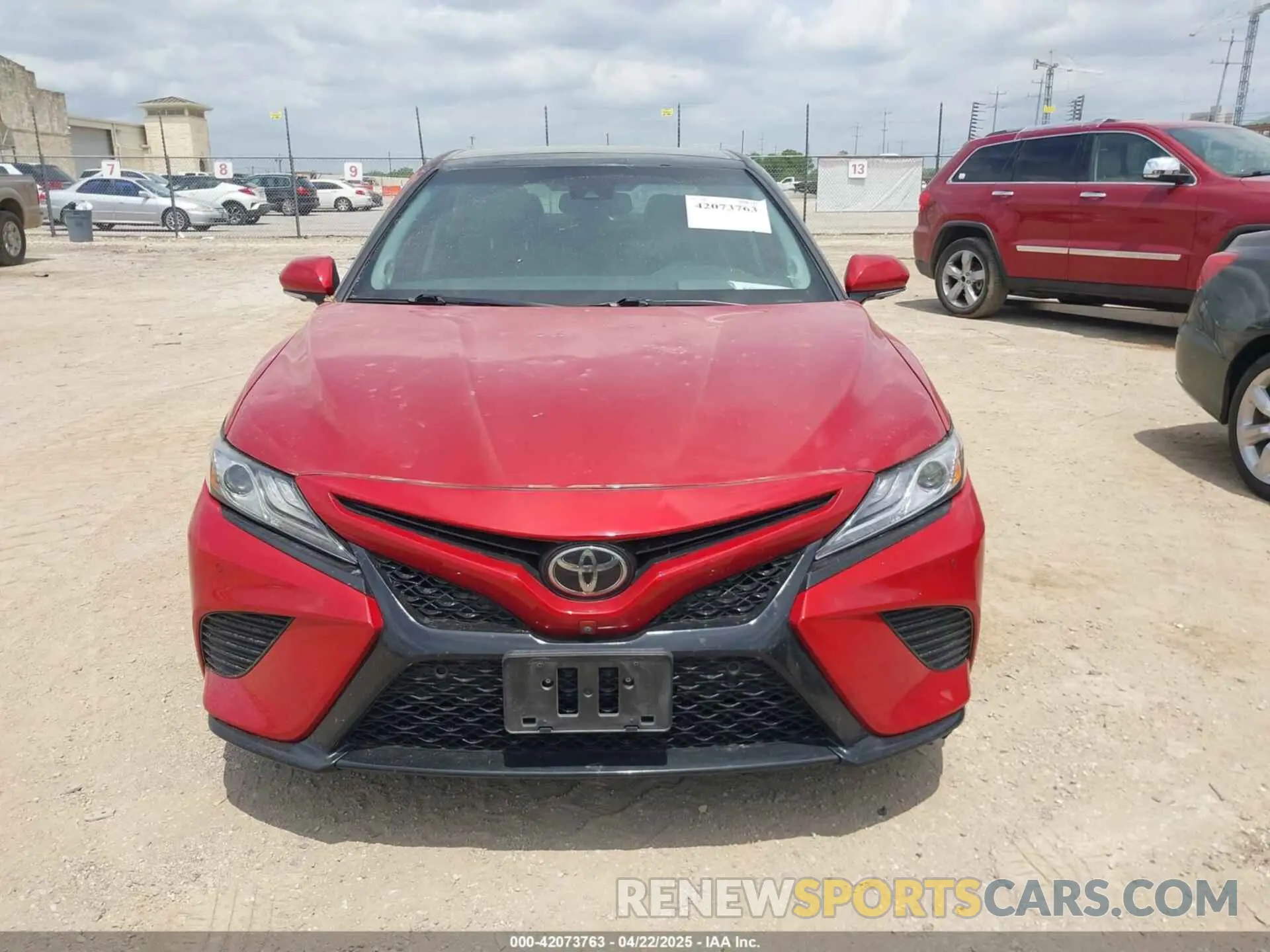 12 Photograph of a damaged car 4T1BZ1HK0KU022808 TOYOTA CAMRY 2019
